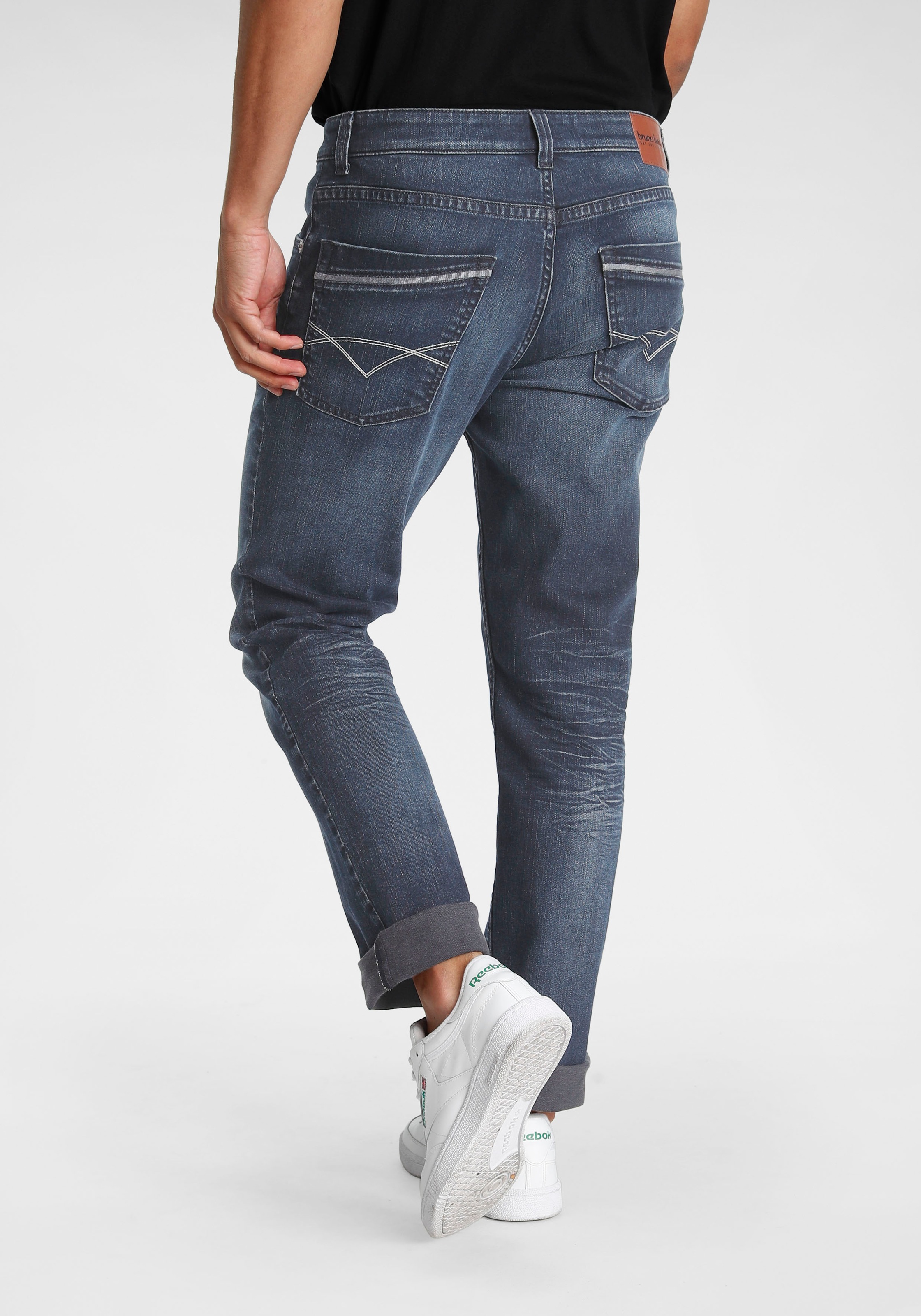 Bruno Banani Straight-Jeans "Dylan", gerade Beinform, Used-Waschung, niedri günstig online kaufen