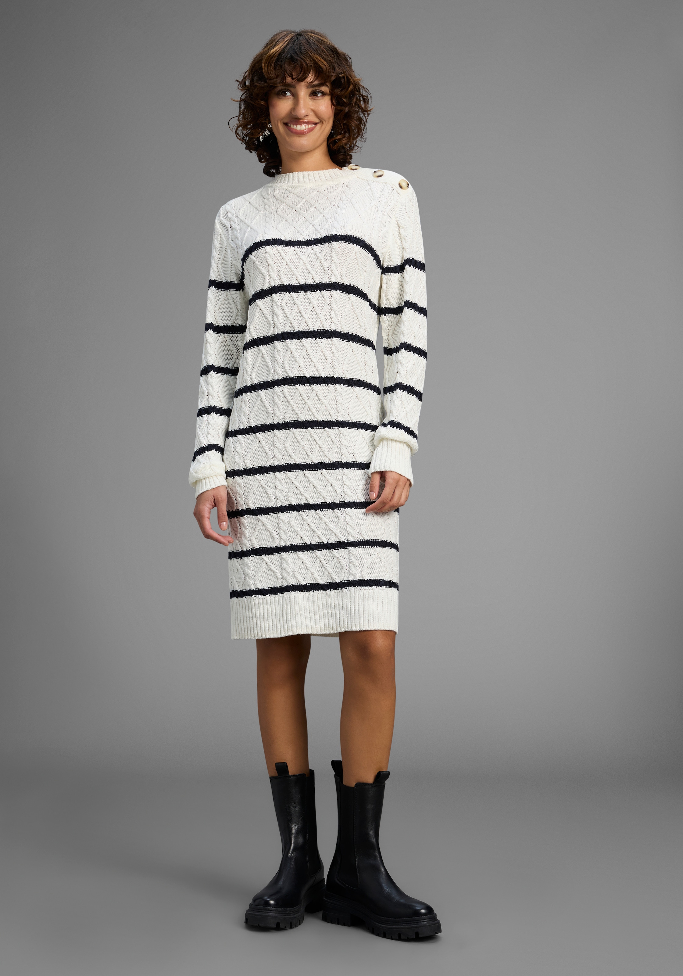 Laura Scott Strickkleid, mit Zopfstrickmuster und Zierknöpfen - NEUE KOLLEKTION