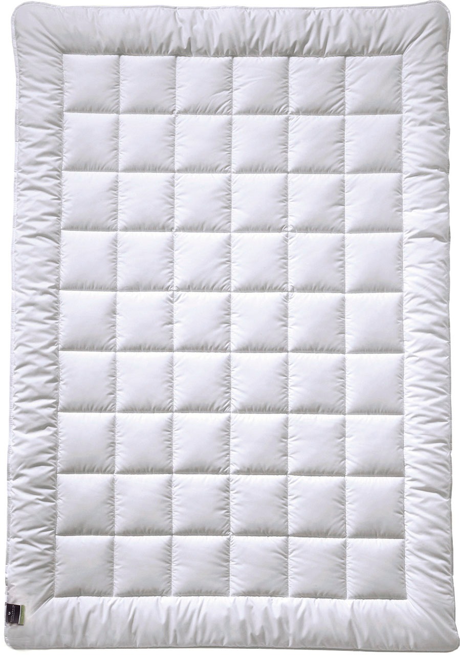 billerbeck Kunstfaserbettdecke »520 ALCANDO®, für Sommer und Winter, Decke«, Füllung 100% Polyester (AIRSOFT® - Hohlfaser), Bezug 100% Baumwoll-Feinperkal