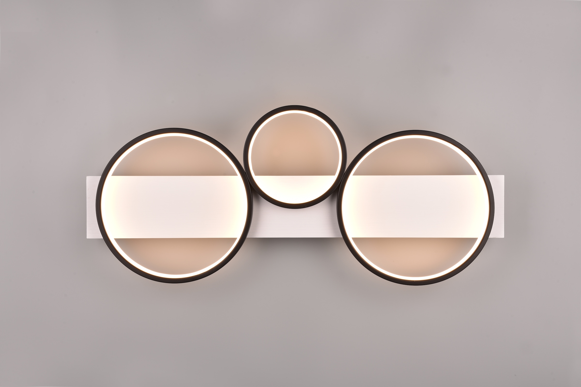 TRIO Leuchten LED Deckenleuchte »MEDERA, Deckenlampe LED Ringe mit Holz Deko 33W 3800 Lumen warmweiß«, 1 flammig, Leuchtmittel LED-Board | LED fest integriert, als Wandlampe oder Deckenlampe einsetzbar dimmbar über Wandschalter
