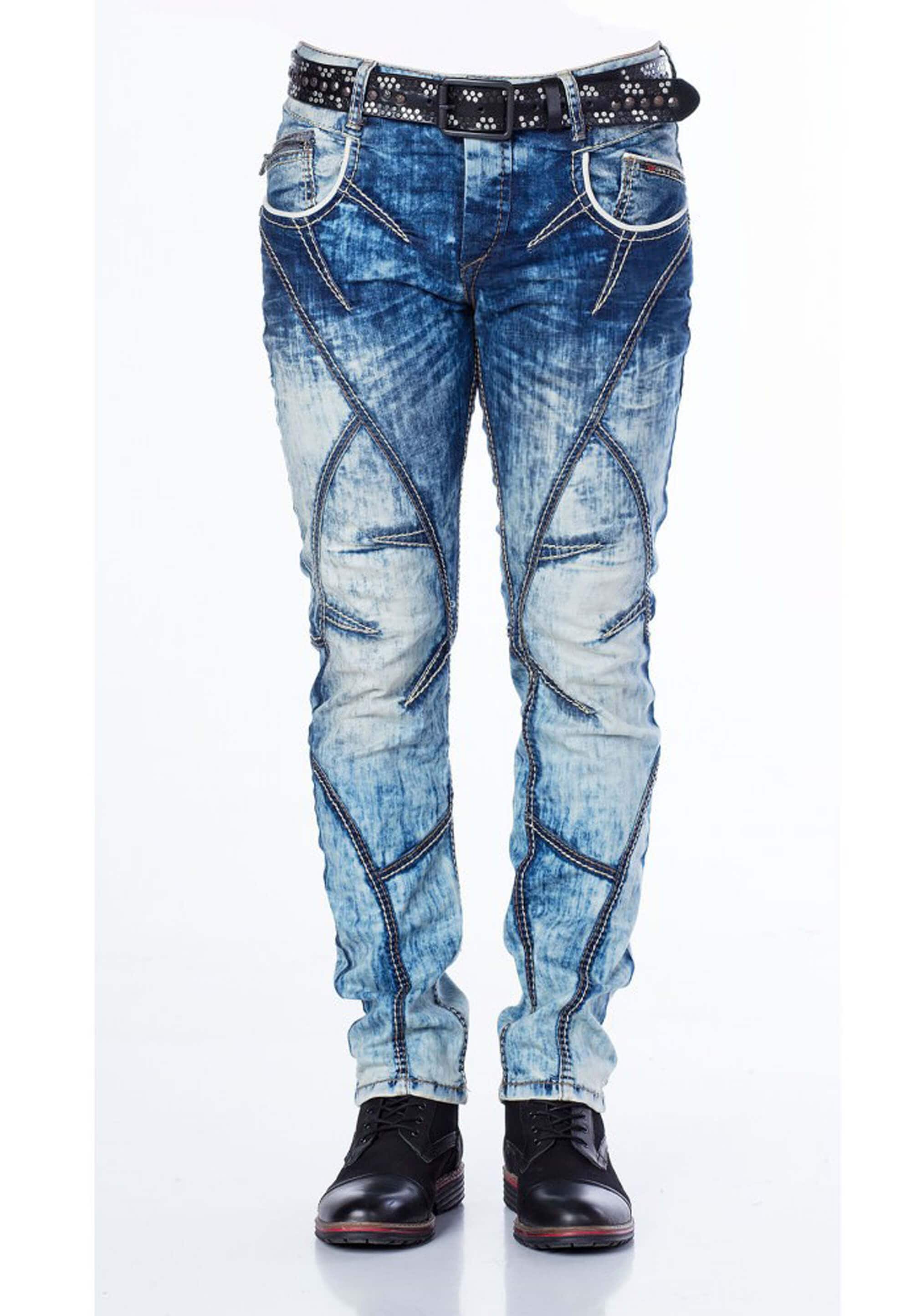 Cipo & Baxx Straight-Jeans, mit cooler Waschung und Ziernähten