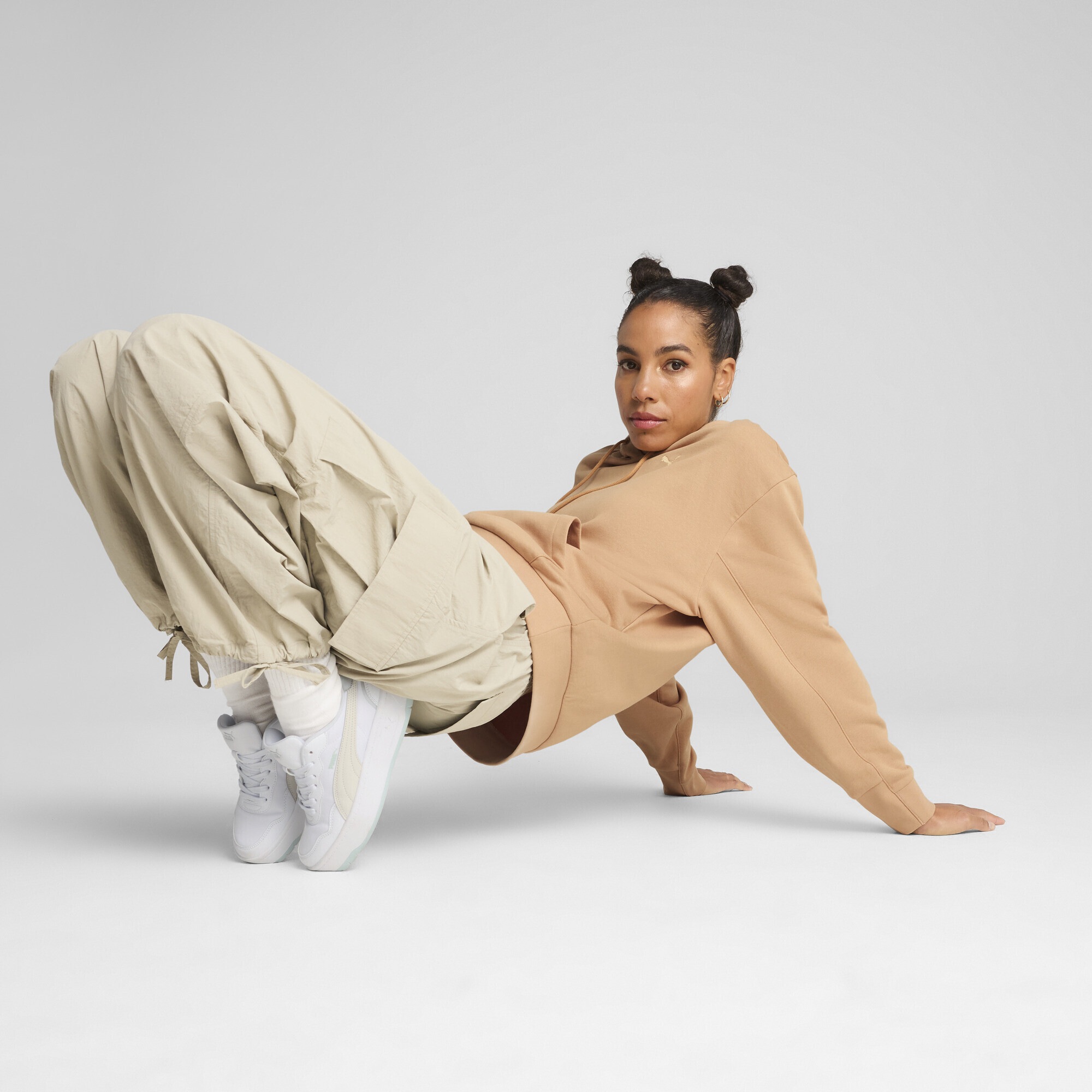 PUMA Hoodie »ESS Relaxed Fit Hoodie Damen«