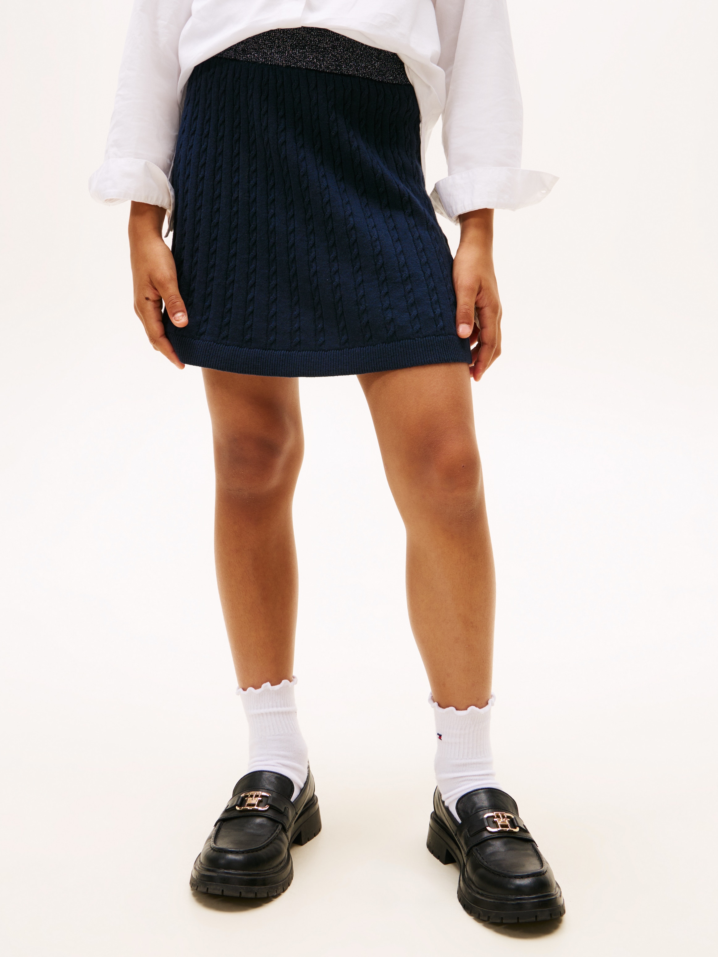 Strickrock TOMMY HILFIGER "MINI CABLE SKIRT", Mädchen, Gr. 12 (152), schwarz night navy, Strick, Obermaterial: 68% Baumwolle, 20% Polyamid, 10% Viskose, 2% Polyester, unifarben, regular fit ca. Mitte Oberschenkel, Röcke, Regular fit, für Kinder bis 16 Jah