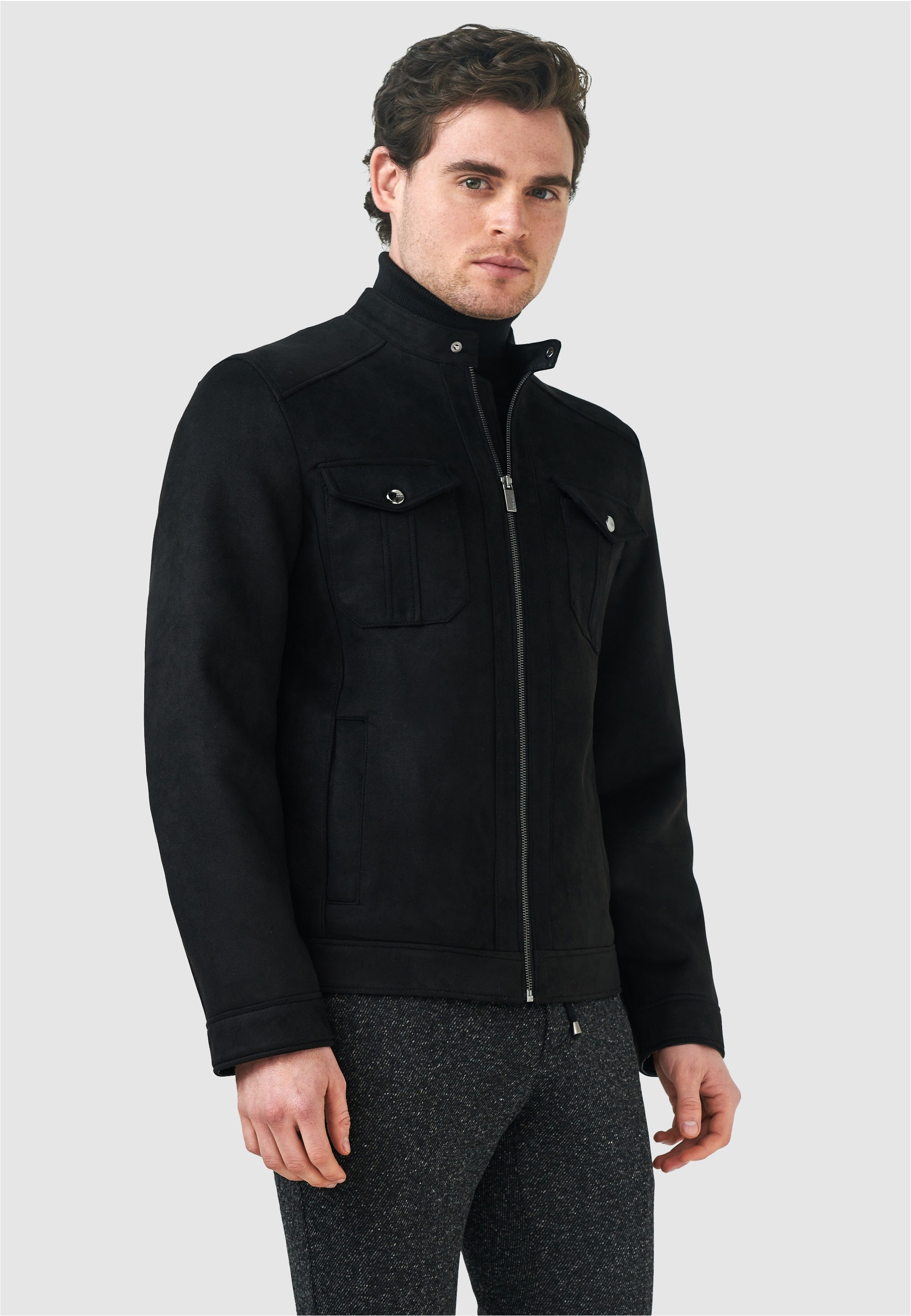 Pierre Cardin Outdoorjacke, Mit schönen Ziernähten