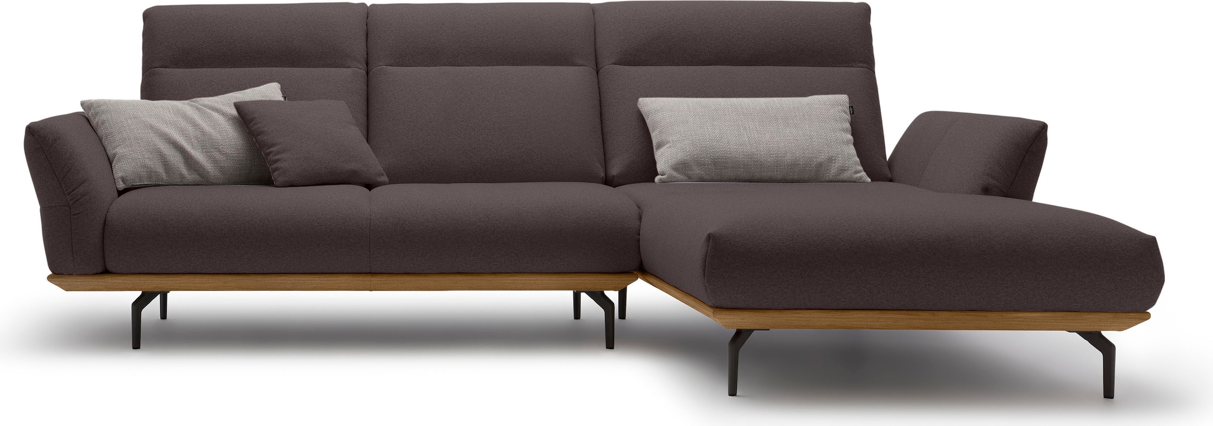 Creation BY ROLF BENZ Ecksofa "CR.460 Designsofa, verstellbare Rückenlehne, hochwertig & bequem" Sockel in Nussbaum, Winkelfüße in Umbragrau, Breite 298 cm