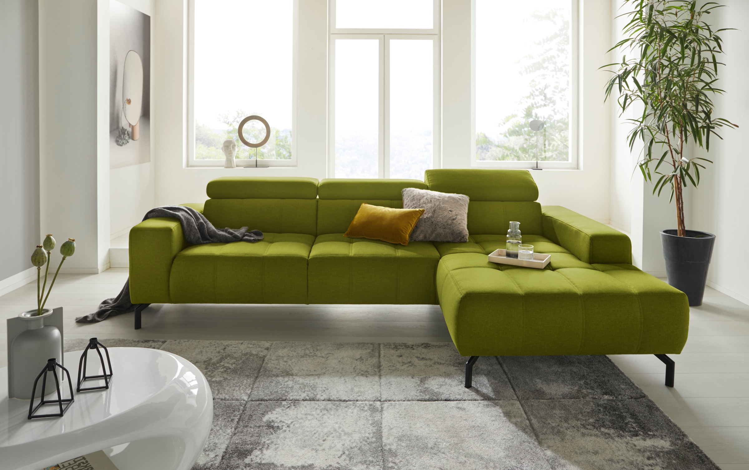 DOMO collection Ecksofa "Cunelli tolle Sitznähte als Designelement, fester Sitzkomfort, L-Form" whlw. verstellbare Kopfteile, passend für gängige Saugroboter