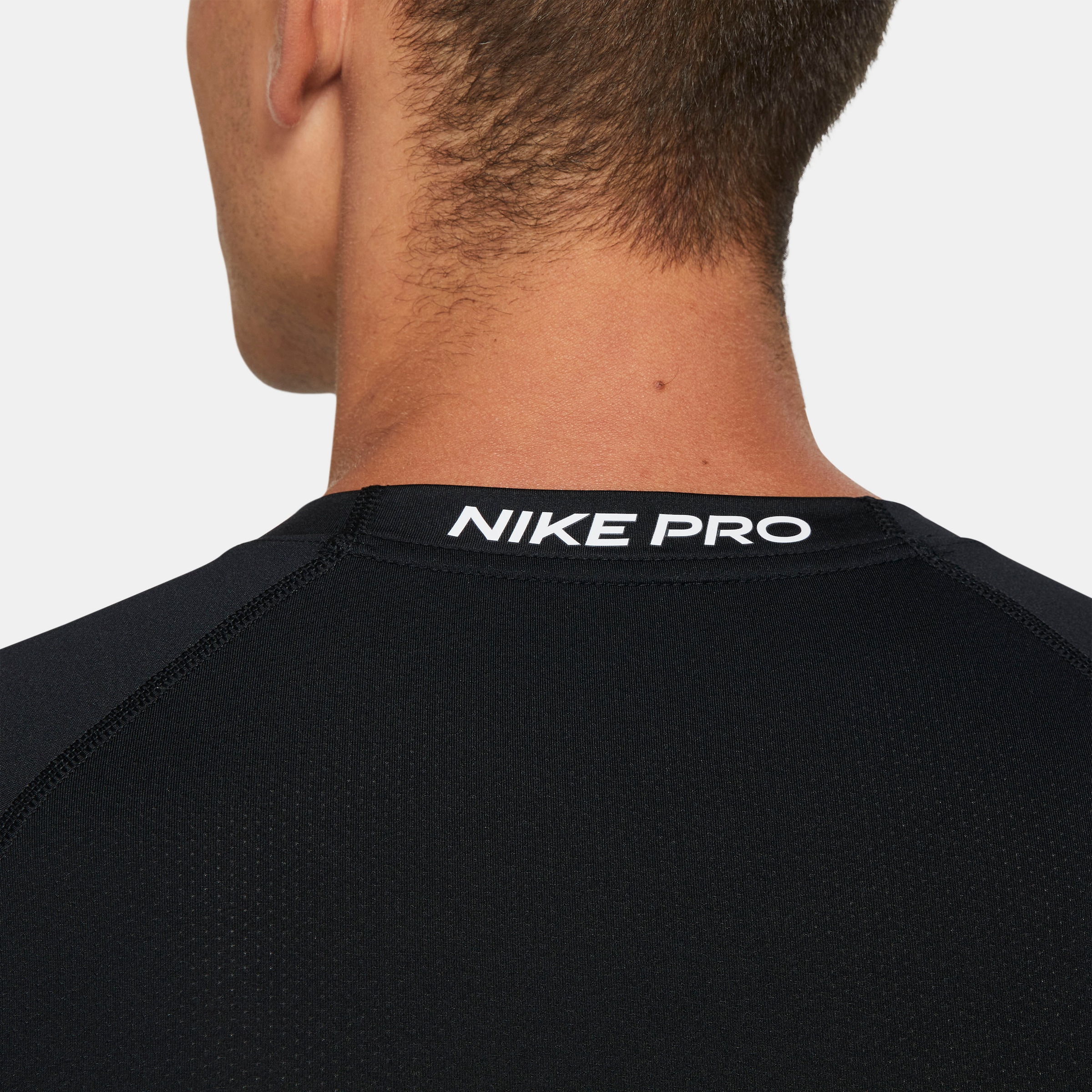 Nike Trainingsshirt »PRO DRI-FIT MENS TIGHT FIT SHORT-SLEEVES«