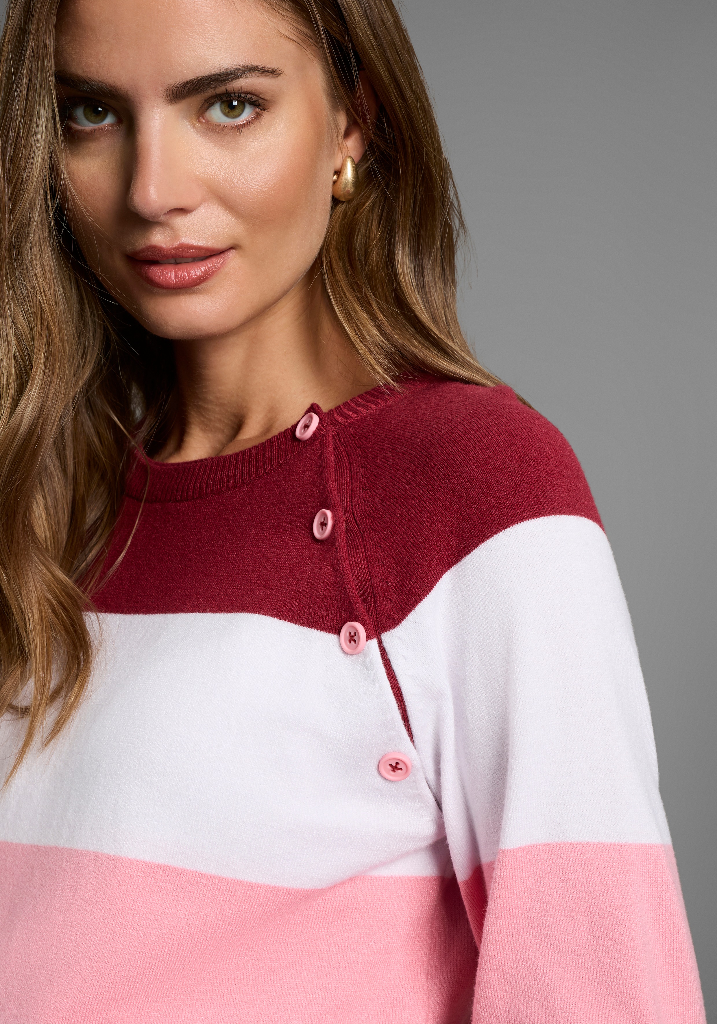 Thumbnail - Neun Monate Strickpullover "Ringel-Pullover für Schwangerschaft und Stillzeit" Umstands-Pullover mit praktischer Öffnung