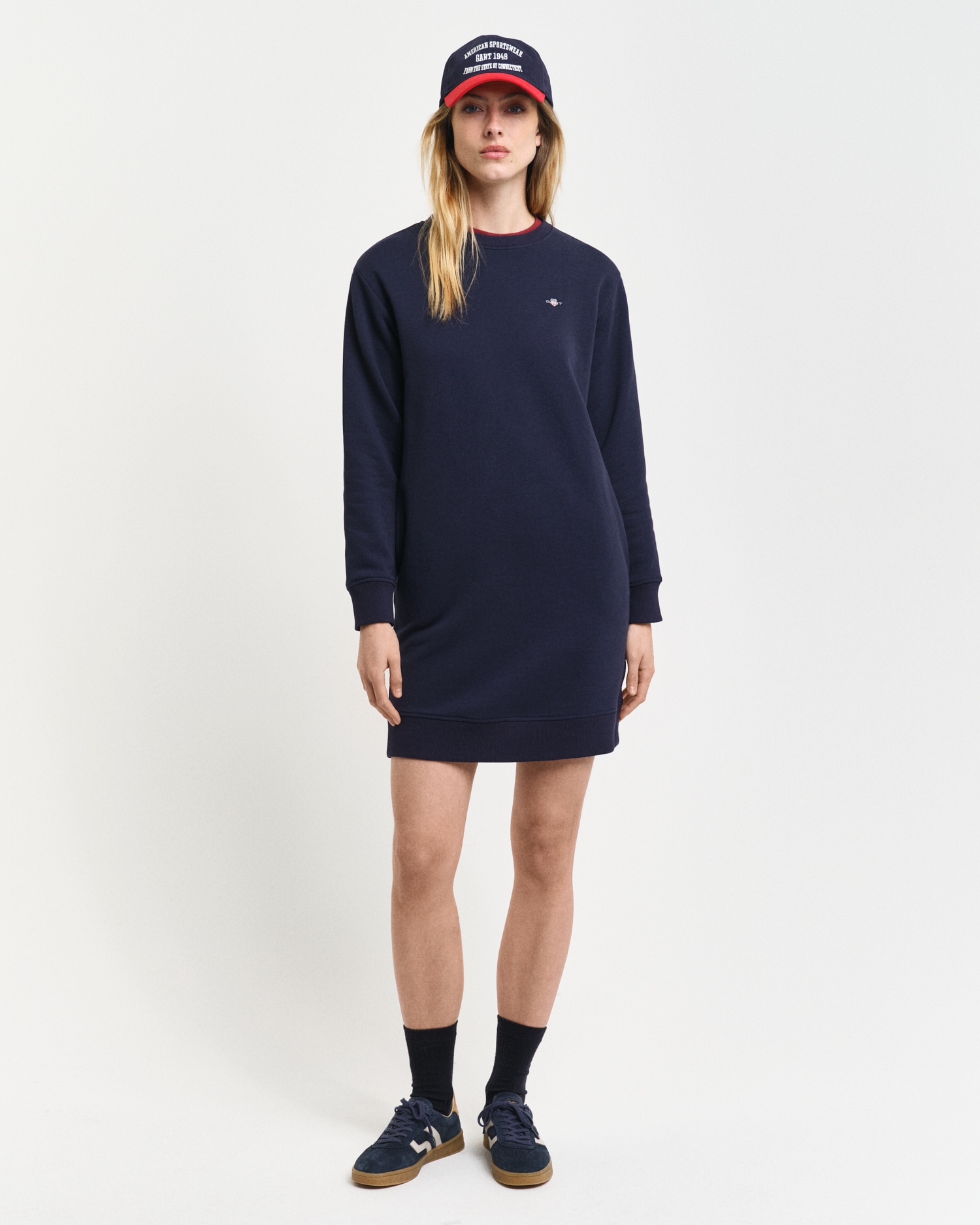 Gant Sweatkleid "SHIELD C-NECK SWEAT DRESS", Shield Sweatkleid mit Rundhalsausschnitt