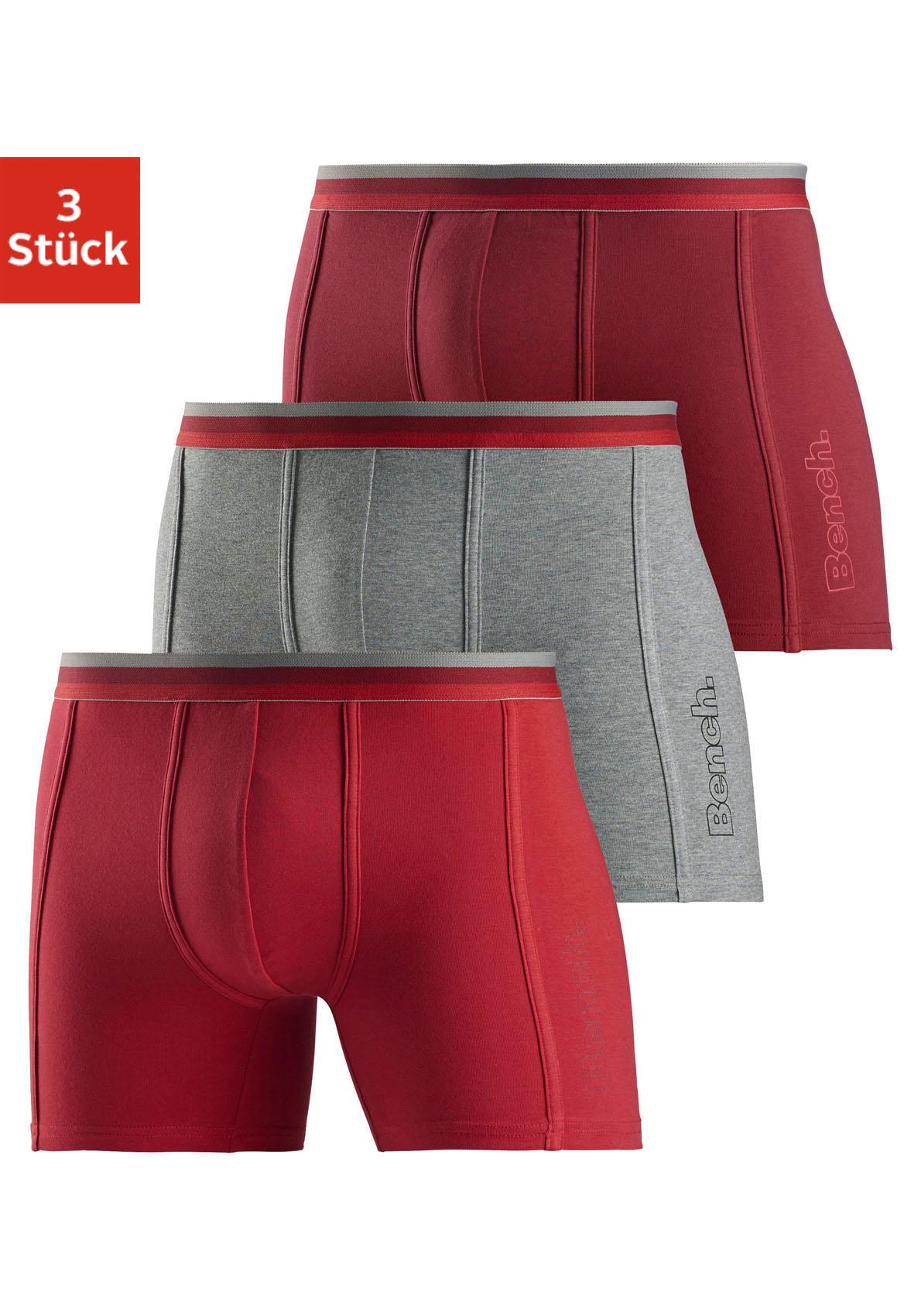 Bench. Langer Boxer Packung, 3 Stk. Unterhosen mit elastischem Bund und Logodruck auf dem Bein