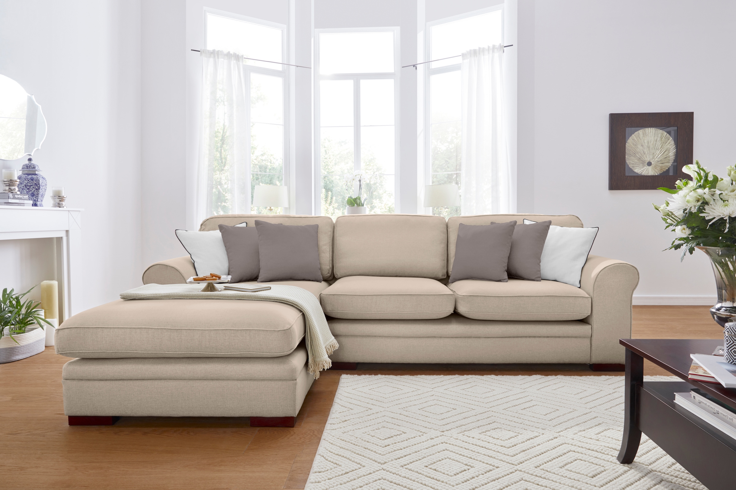 Home affaire Ecksofa »Broughton L-Form«, weicher Sitzkomfort, incl. 4 Zierkissen, Keder