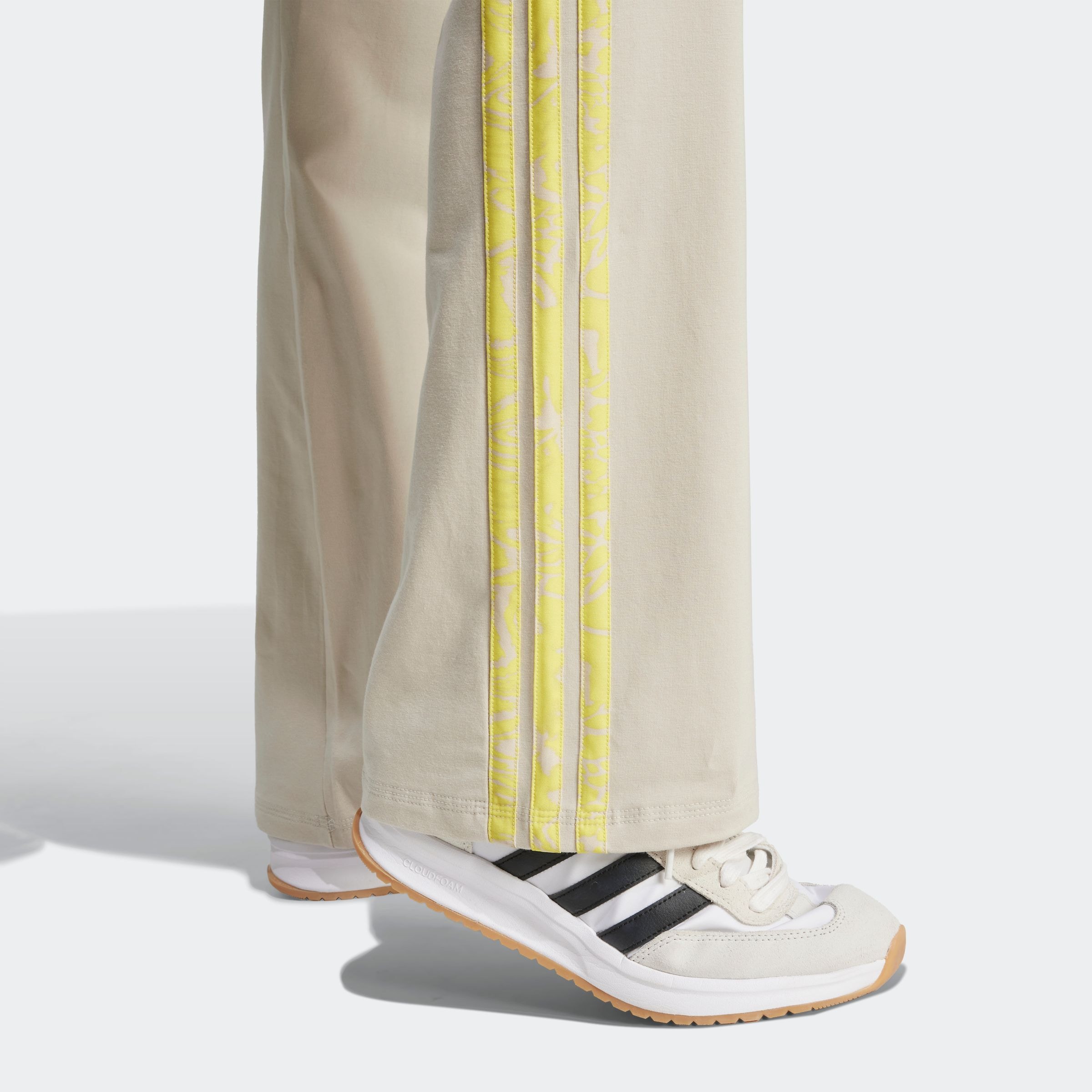 adidas Sportswear Trainingstights »W AOP FLARE LEG«, (1 tlg.)