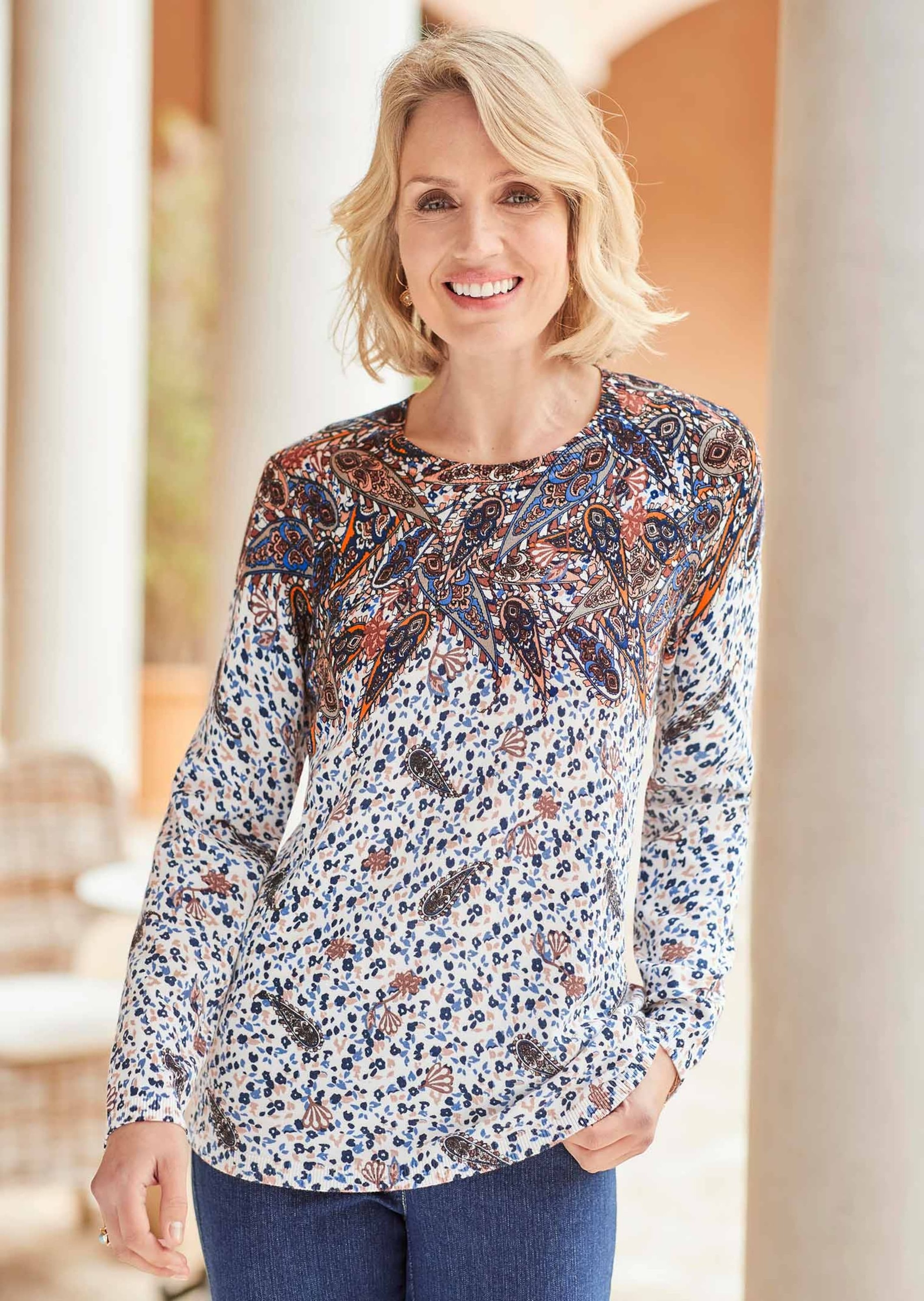 Thumbnail - GOLDNER 2-in-1-Pullover "Kurzgröße Druckpullover mit ornamentalem Druck" Hochwertiger Druck in harmonischen Farben