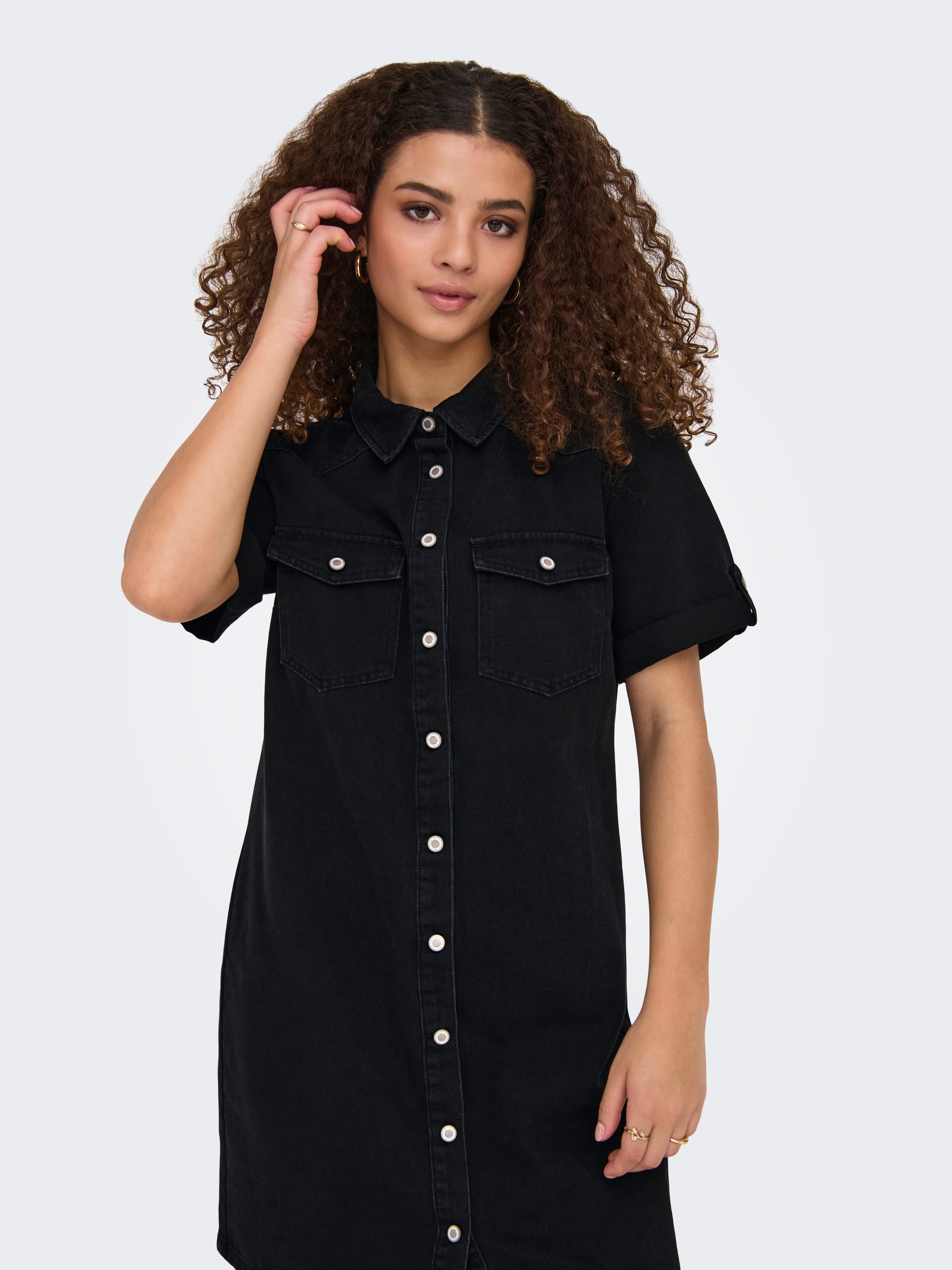 ONLY Jeanskleid "ONLLISA – Denimkleid mit Knopfleiste und Brusttaschen" Bru günstig online kaufen