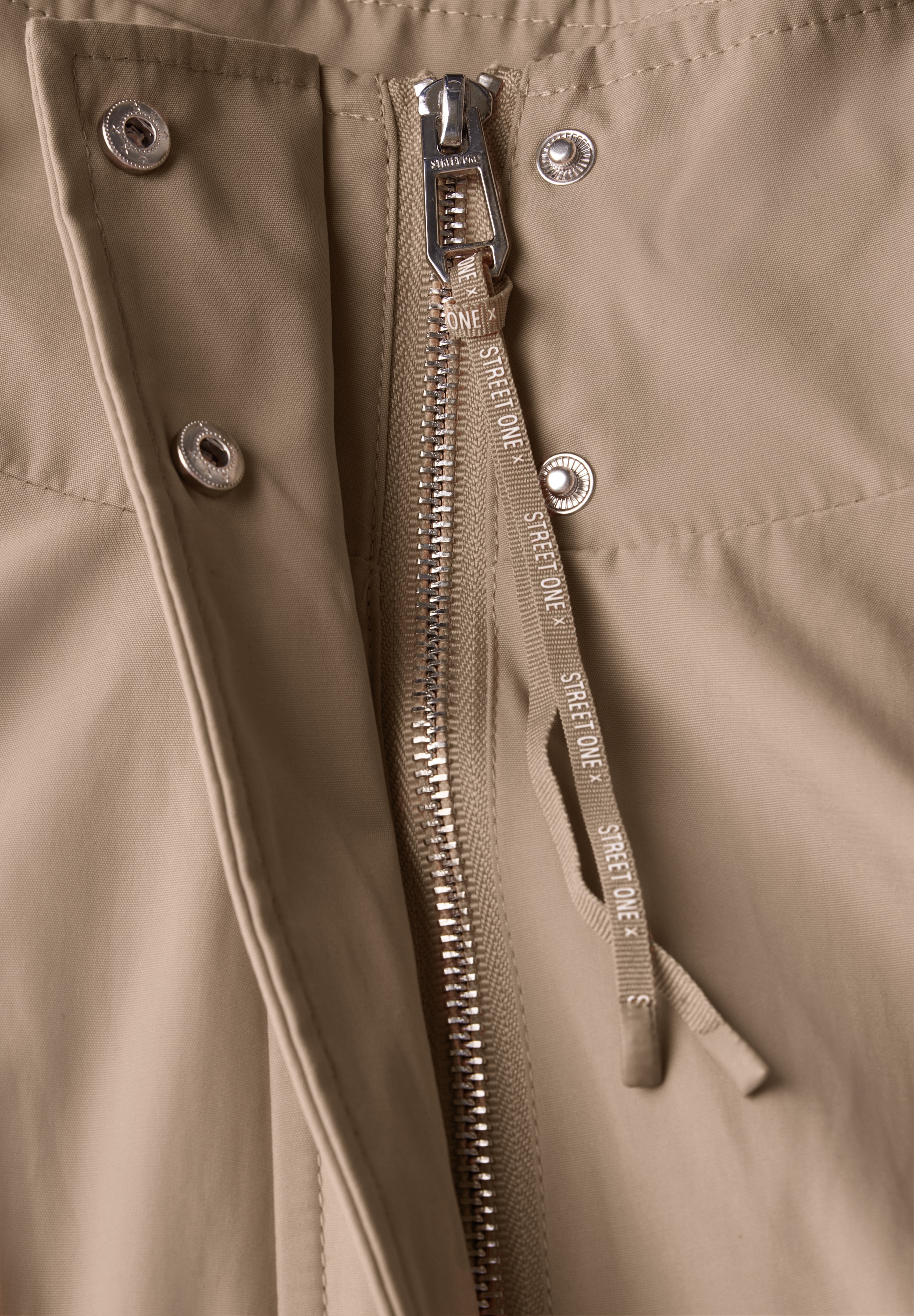STREET ONE Kurzjacke, ohne Kapuze, aus softem Materialmix