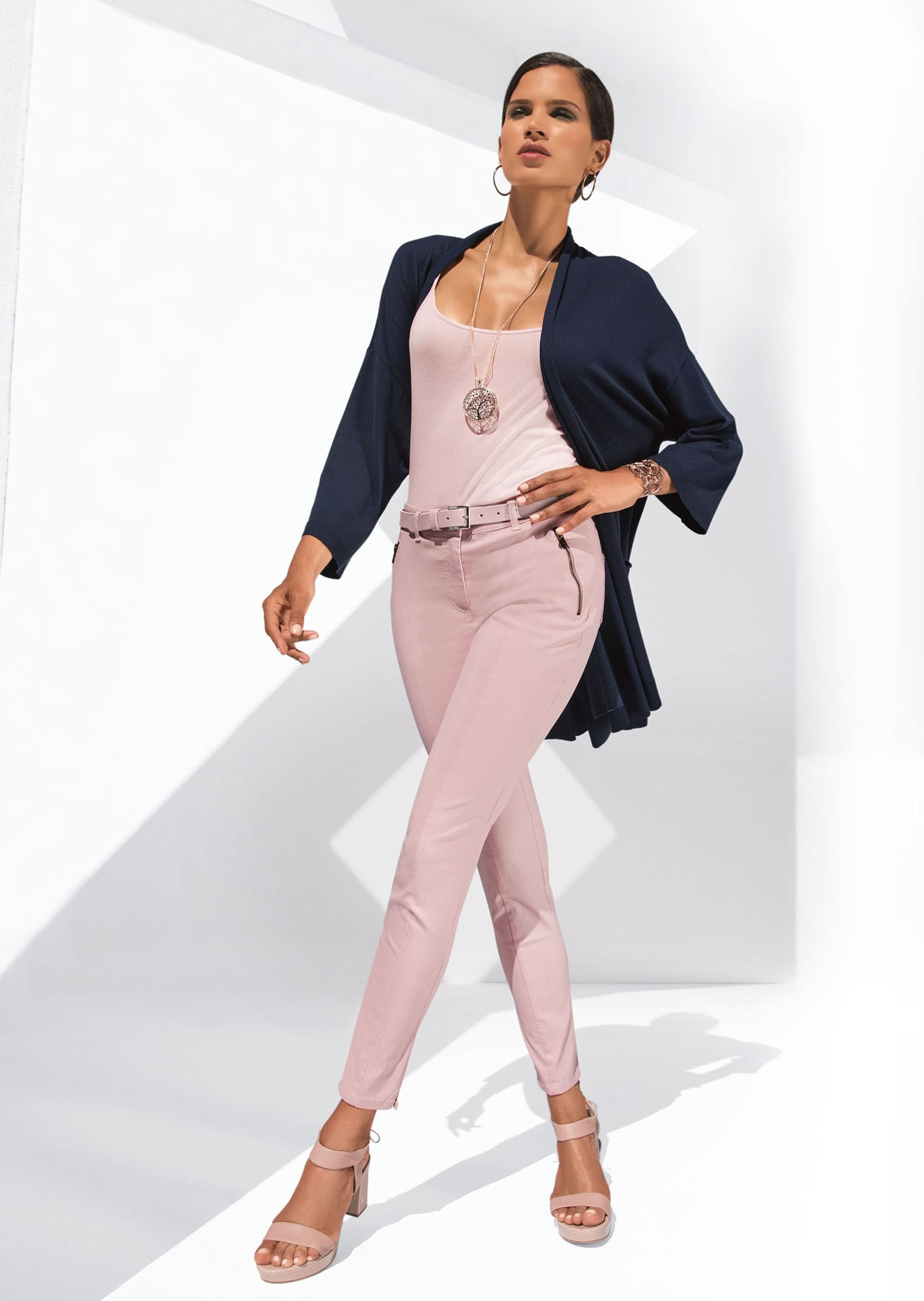 MADELEINE Stoffhose »Hose Enge Hose mit Reißverschlusstaschen«