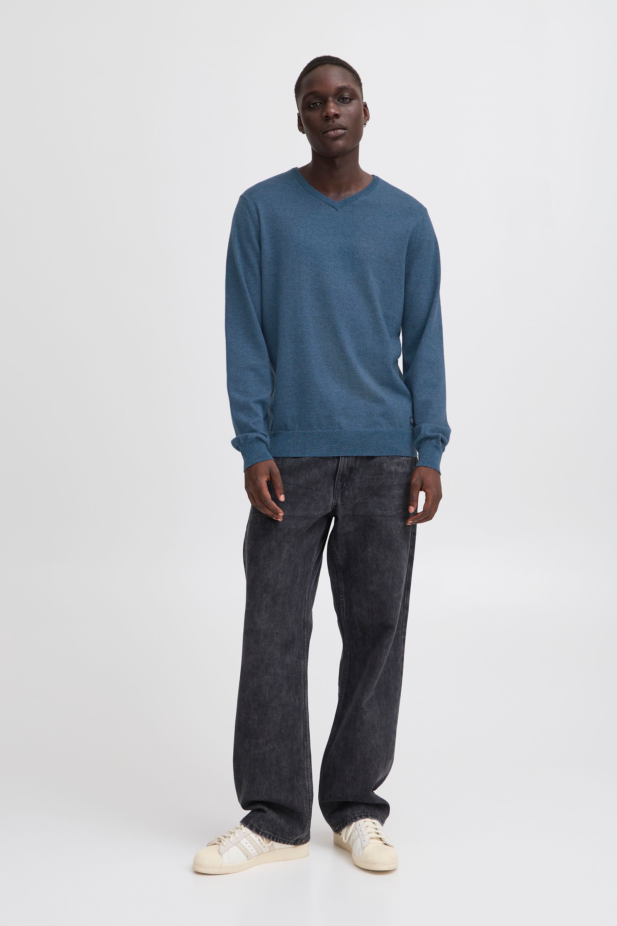 Thumbnail - Blend Strickpullover "BHBruton" Stilvoller Strickpullover mit V-Ausschnitt