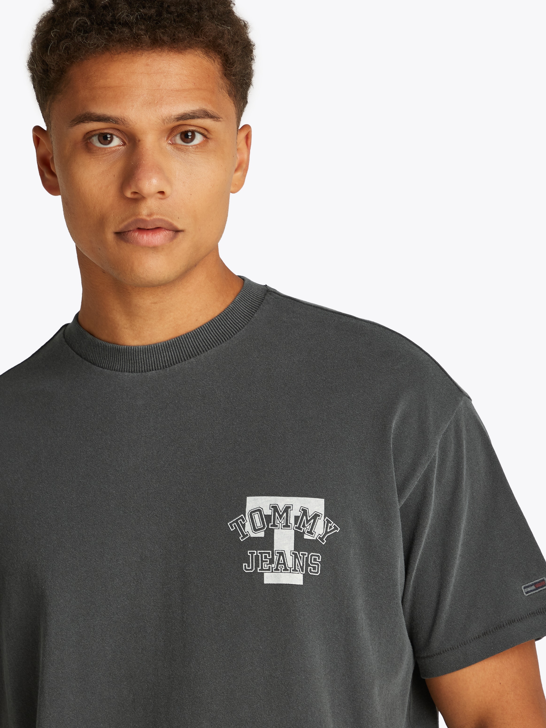 Tommy Jeans T-Shirt »TJM REG T GRAPHIC TEE«