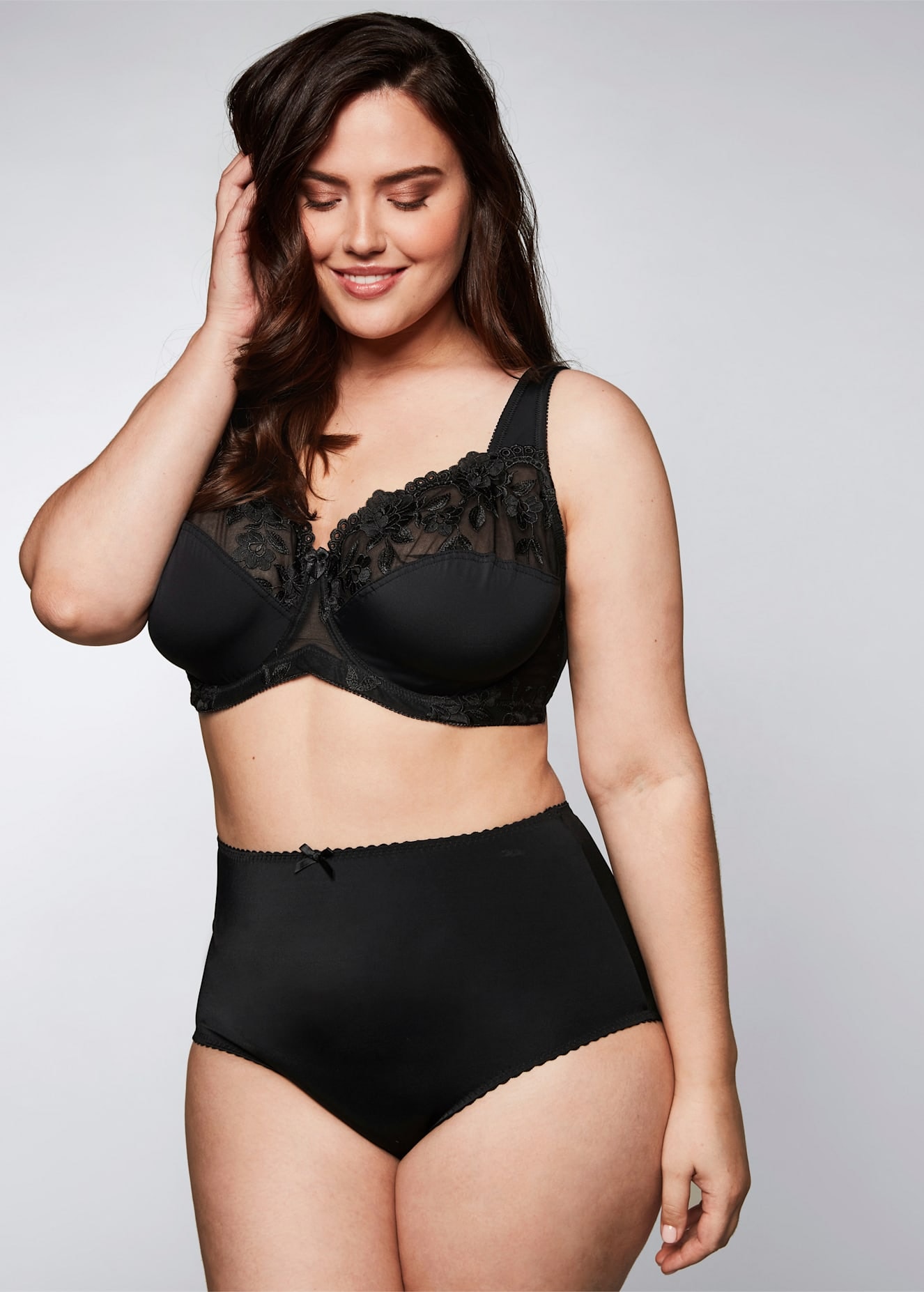 SHEEGO Damen Bügel-BH, Gr. 105, schwarz, 50% Polyamid, 40% Polyester, 10% Elasthan, BHs