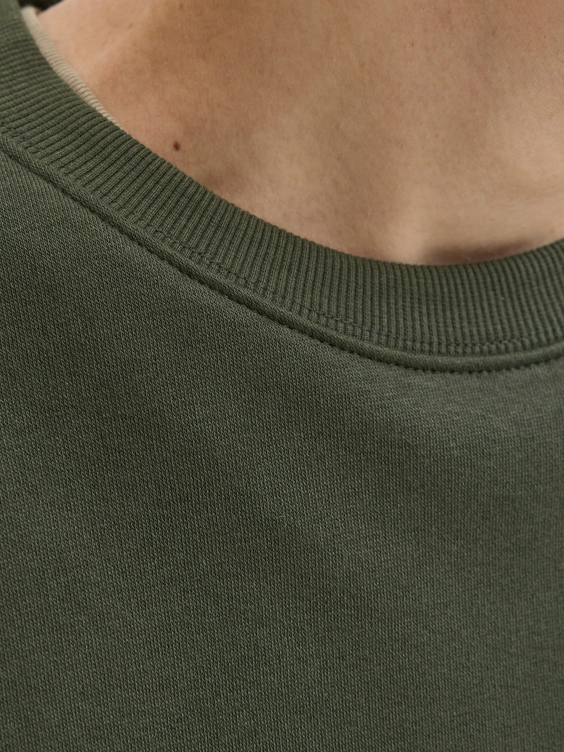 Jack & Jones Sweatshirt "JJESTAR BASIC SWEAT CREW NECK NOOS", mit Rundhalsa günstig online kaufen