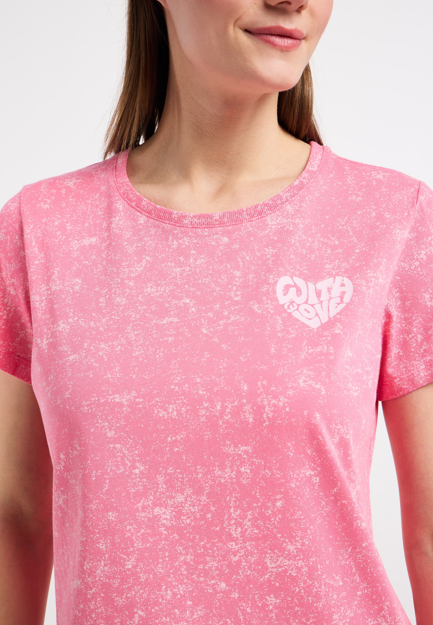 Ragwear Kurzarmshirt »MINTTA PRINT« Klassischer Fit aus Baumwolle  in ausgewaschener Optik mit Herz-Print