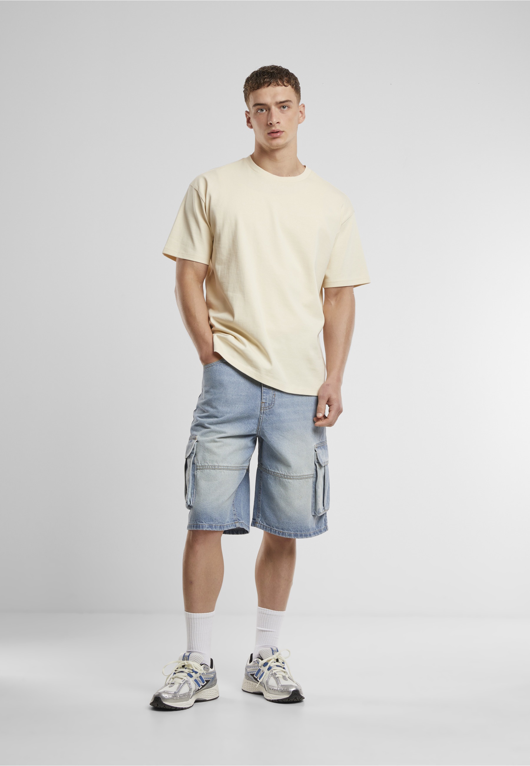 URBAN CLASSICS Shorts »Urban Classics Relaxed Denim Cargo Shorts«