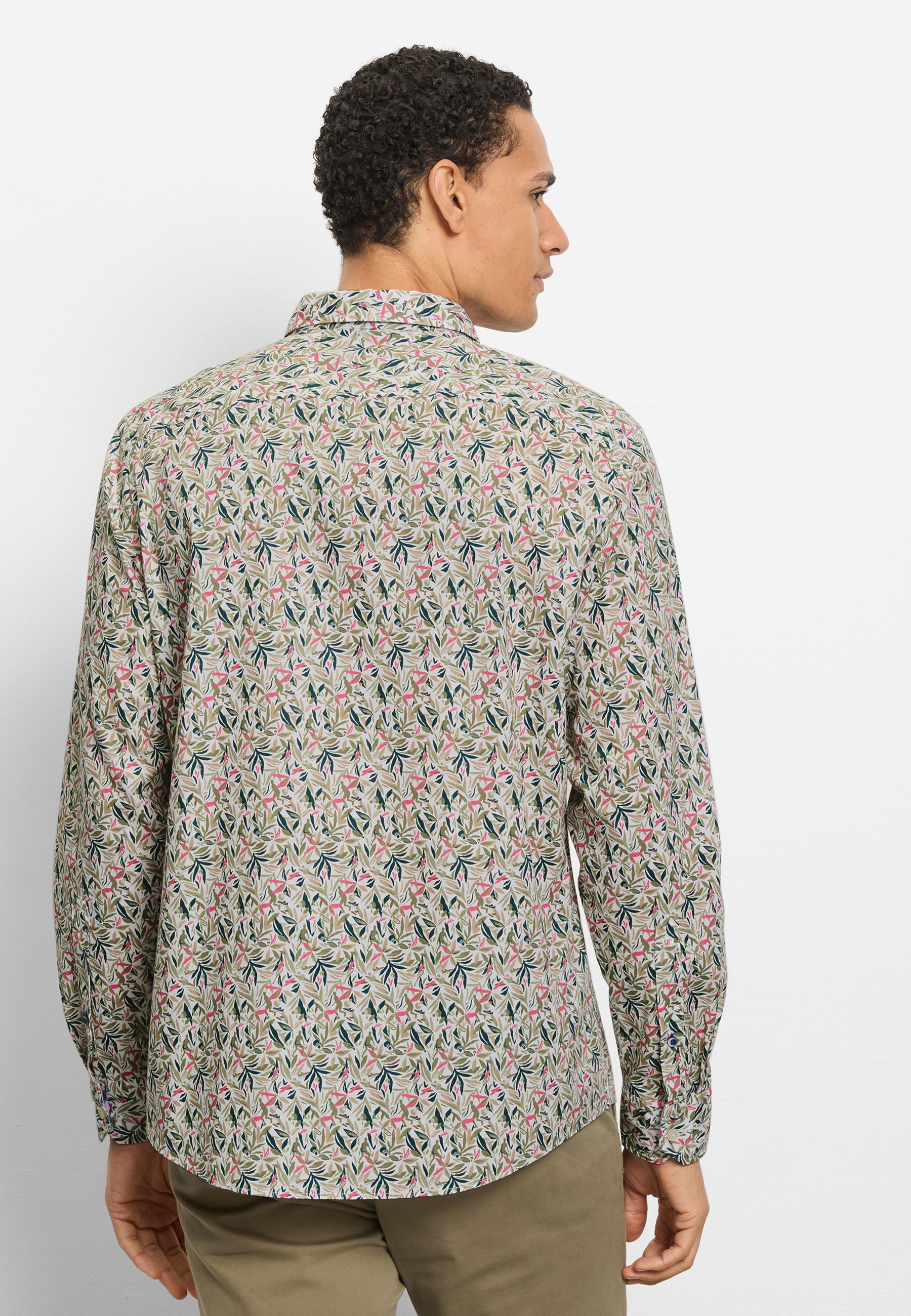 Langarmhemd OLYMP "OLYMP Casual, regular fit, Kent", Herren, Gr. M, Normaler Arm, oliv, 100% Baumwolle, Hemden 3