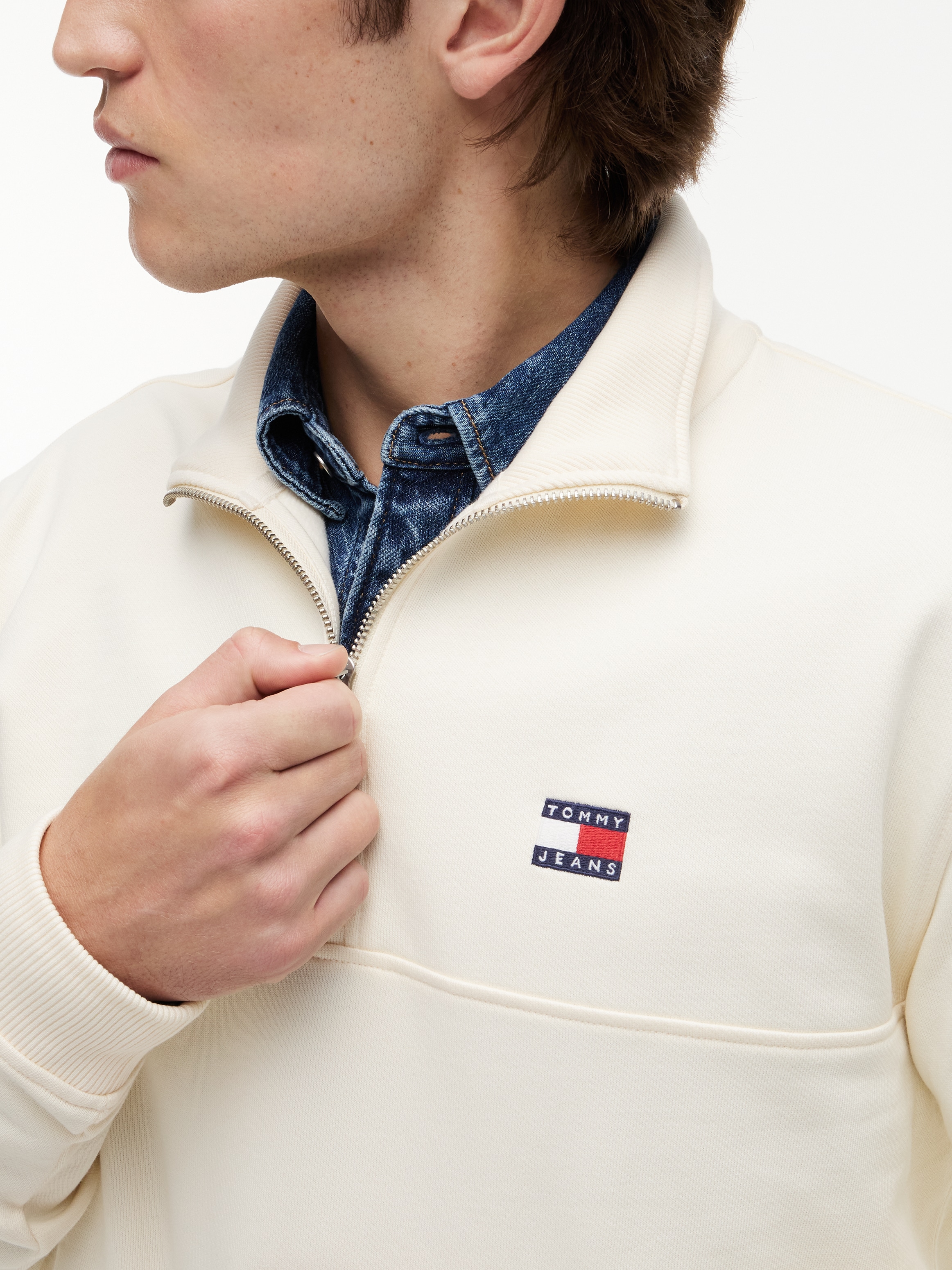Tommy Jeans Sweatshirt »TJM REGULAR BADGE QUARTER ZIP«
