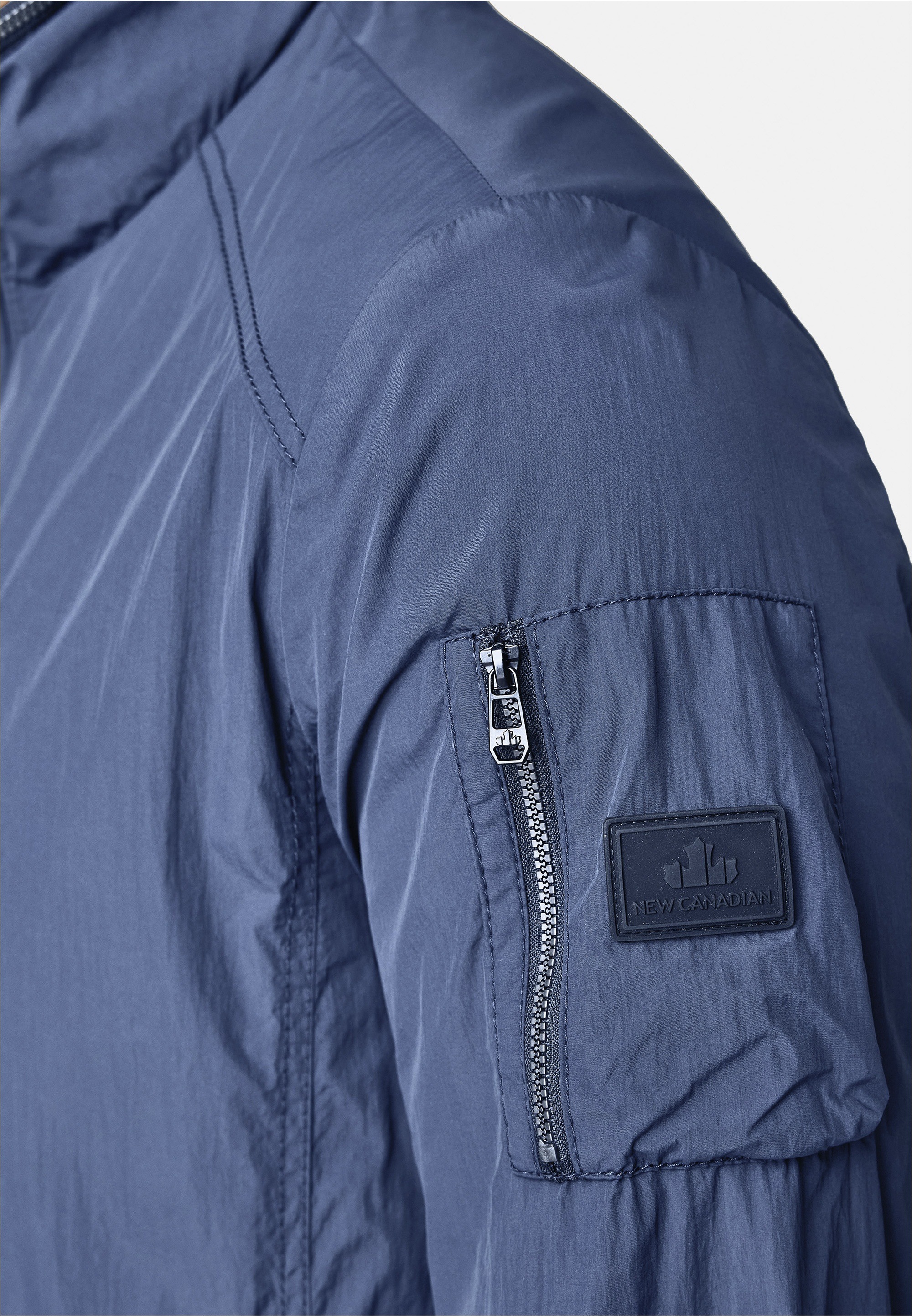 New Canadian Outdoorjacke, (1 St.), mit locker-leichtem Stoff