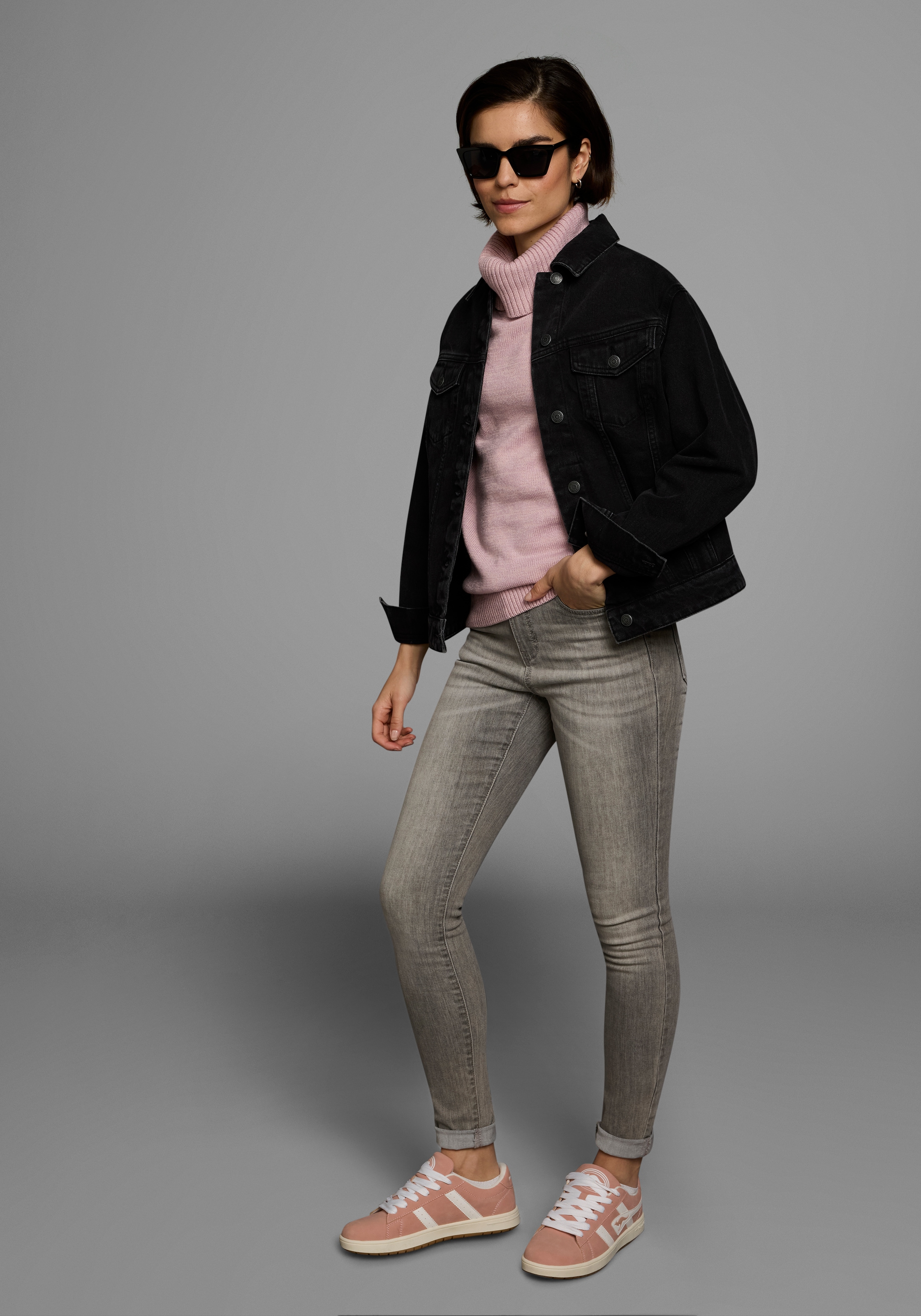 KangaROOS Rollkragenpullover, in klassischer Form
