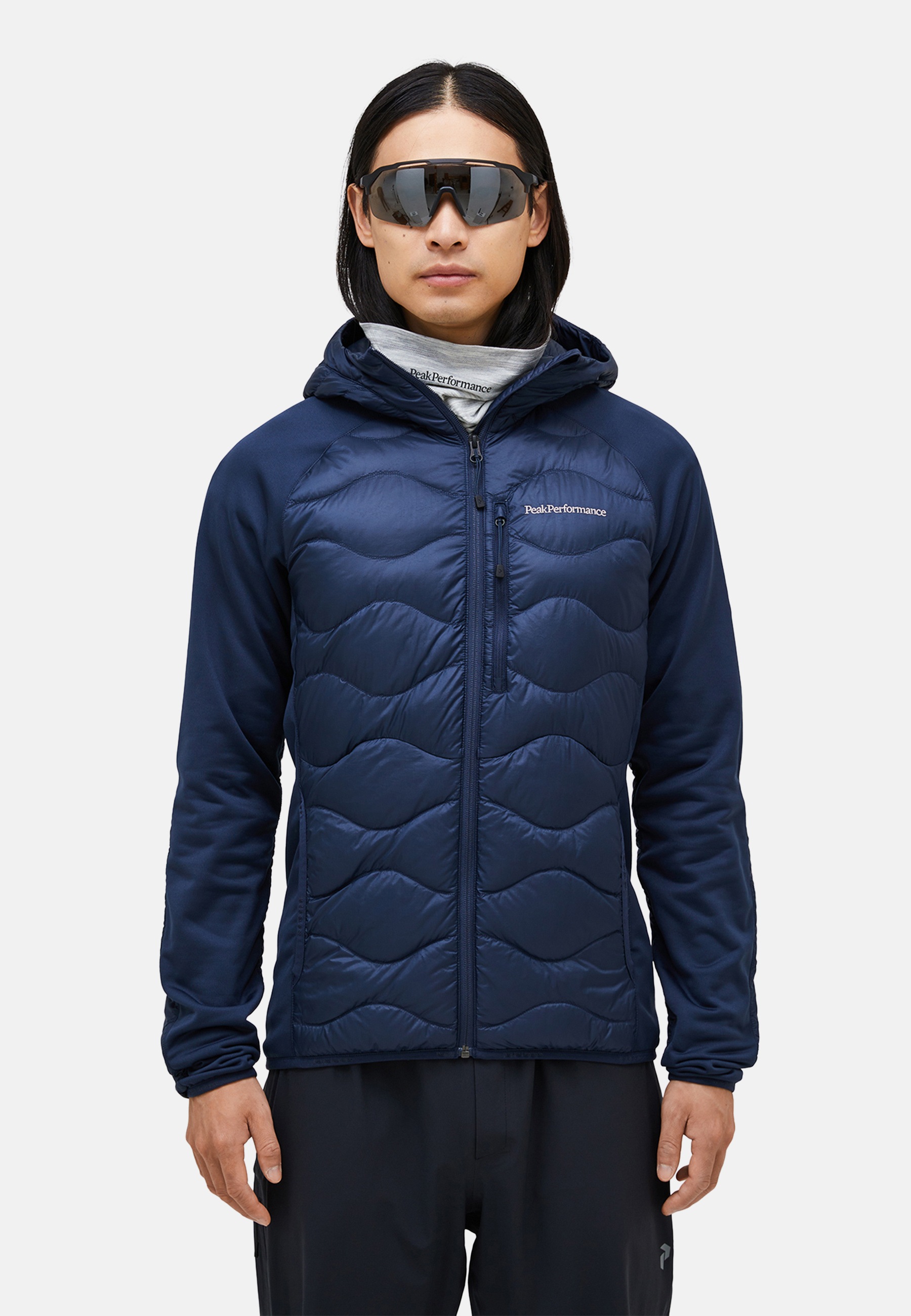 Peak Performance Trainingsjacke »M Helium Down Hybrid Hood« mit sportivem Design