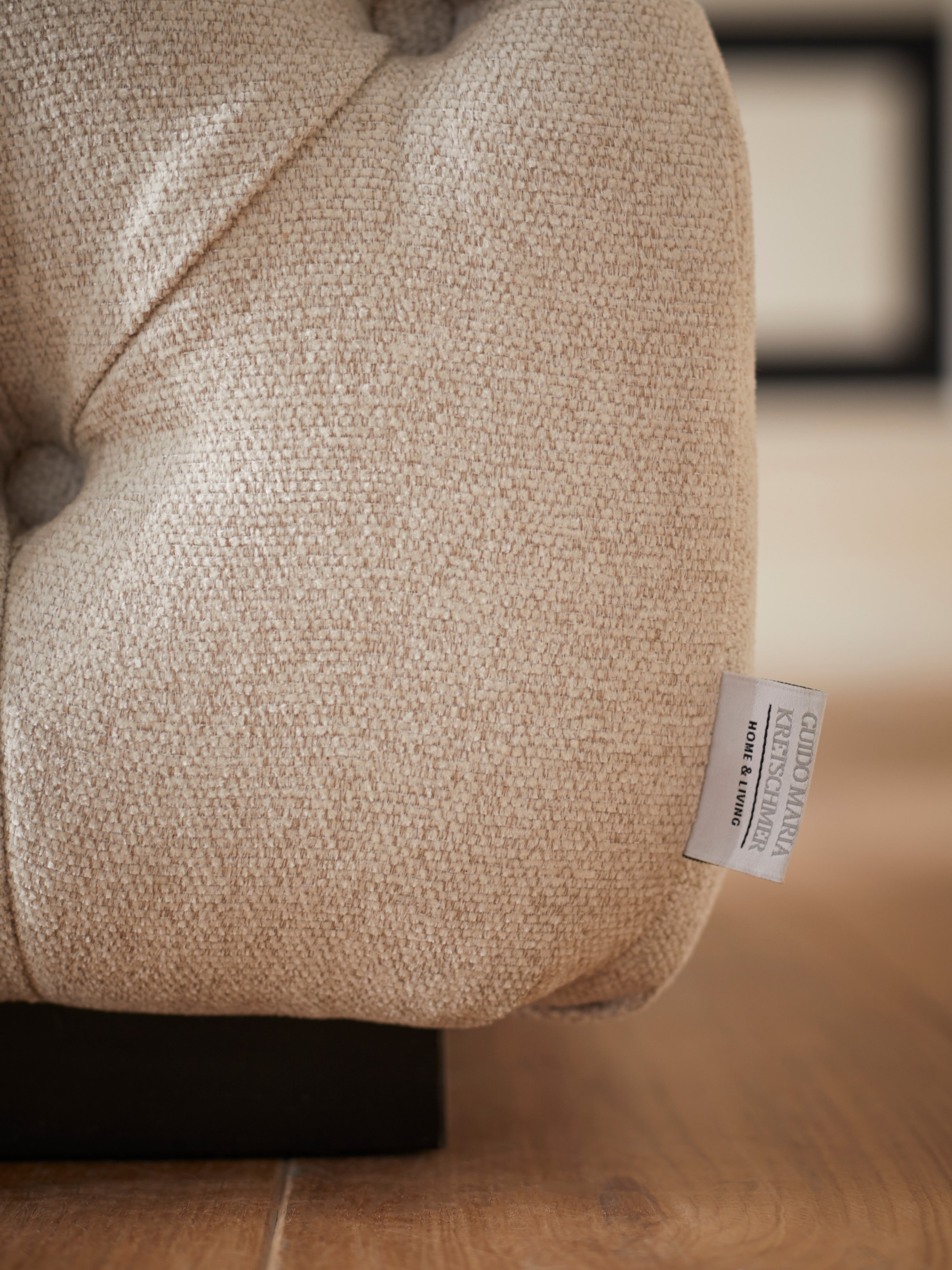 Guido Maria Kretschmer Home&Living Polsterhocker »Kalina«, mit klassischer Chesterfield-Knopfheftung