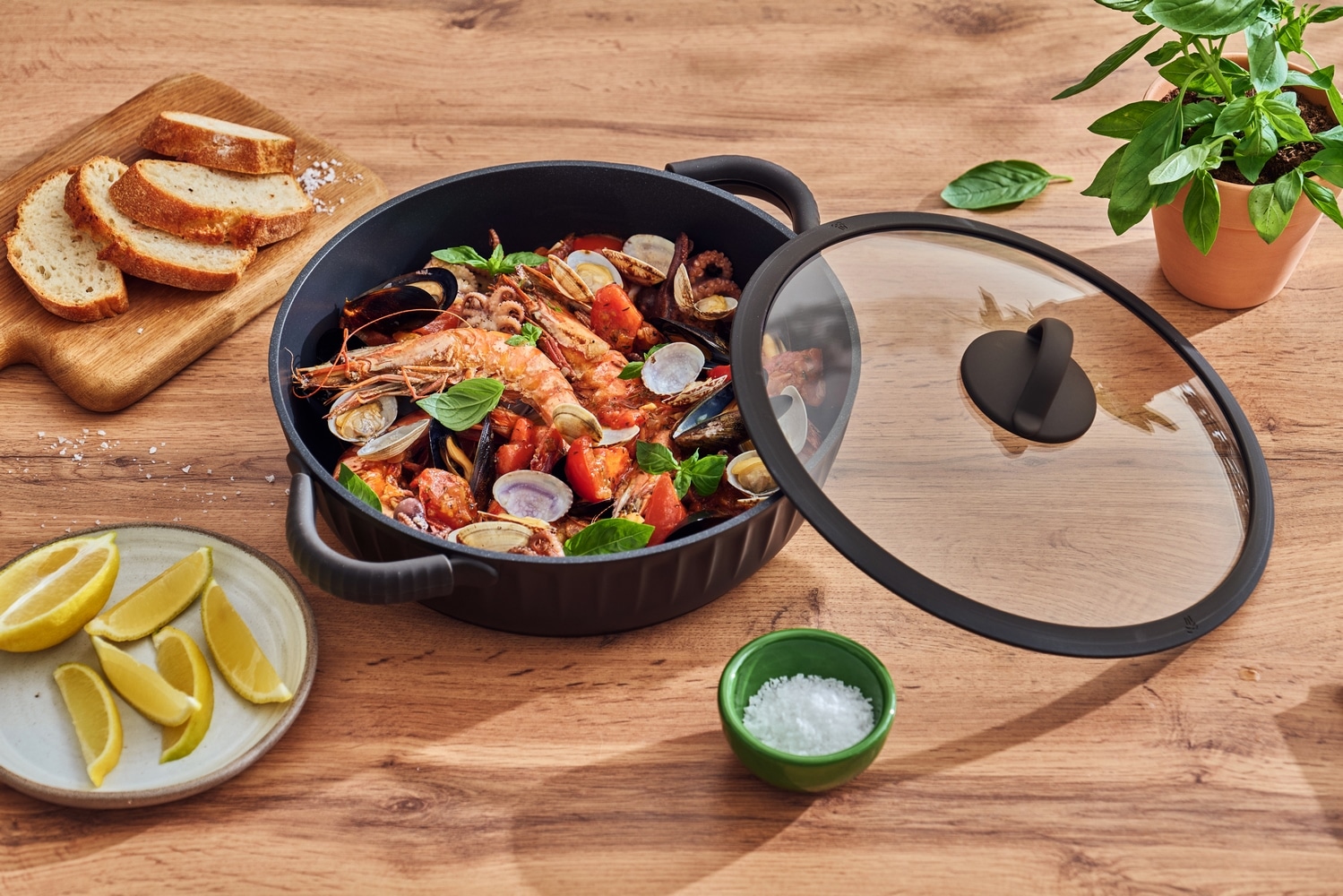 RESTO Kitchenware Bräter »Ascella, Schmortopf antihaftbeschichtet und spülmaschinenfest«, Aluminiumguss, (2 tlg.), Geeignet für alle Herdarten, auch Induktion, im Geschenkkarton