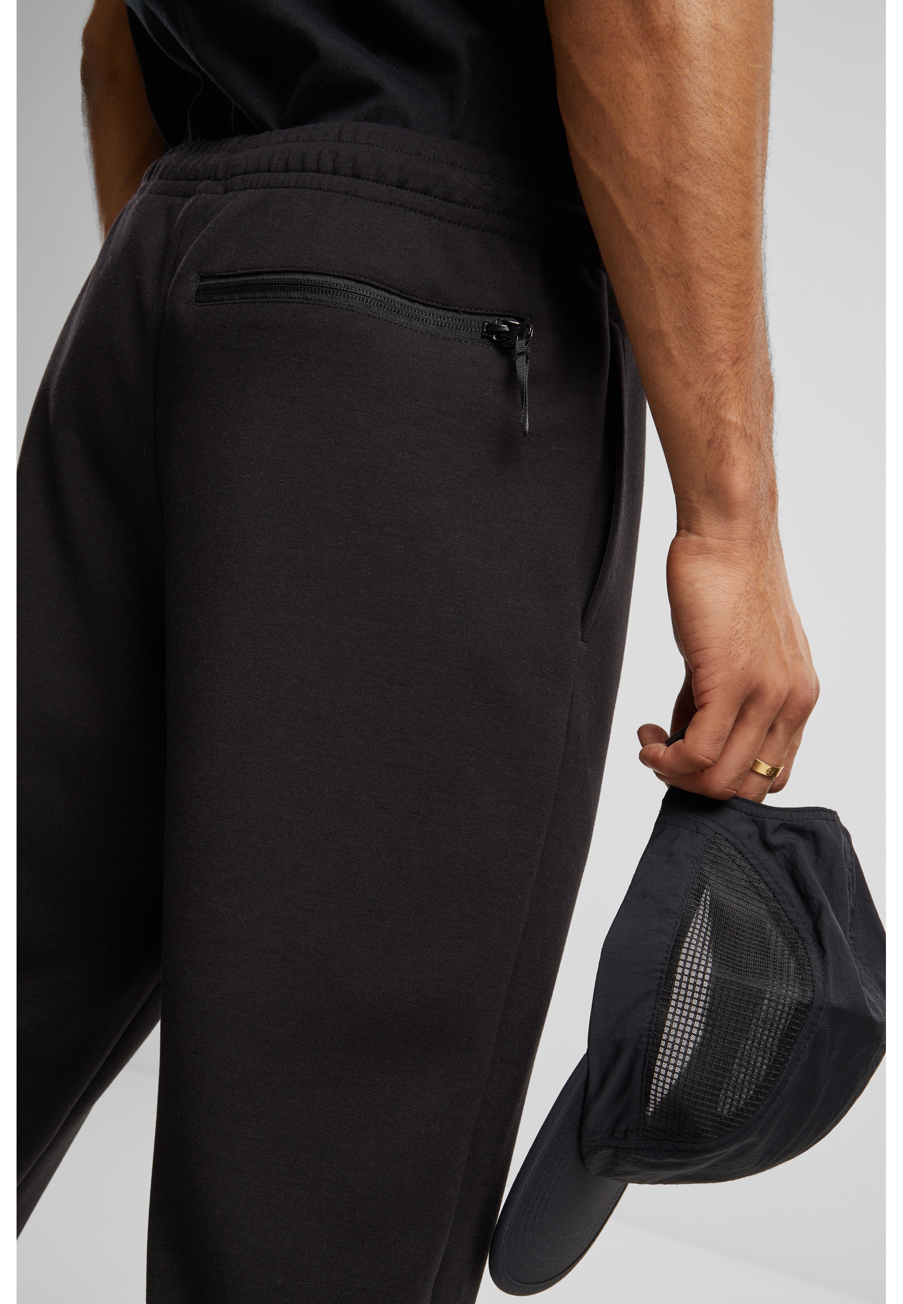 URBAN CLASSICS Jogginghose »Urban Classics Scuba Basic Sweatpants«