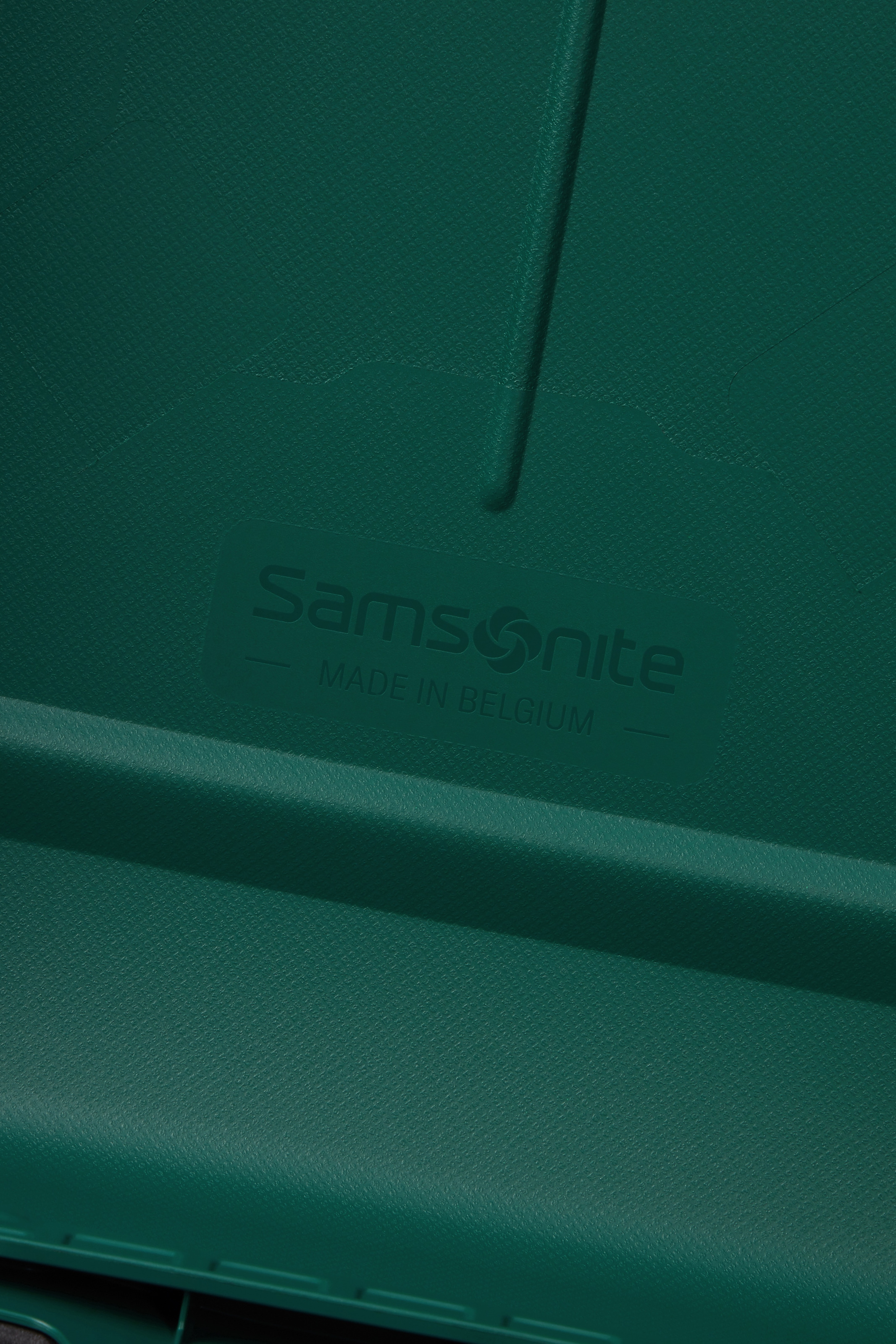 Samsonite Hartschalen-Trolley »ESSENS, verschiedene Größen und Farben«, 4 Rollen, Reisekoffer Hartschalenkoffer Koffer für Flugreisen TSA-Schloss
