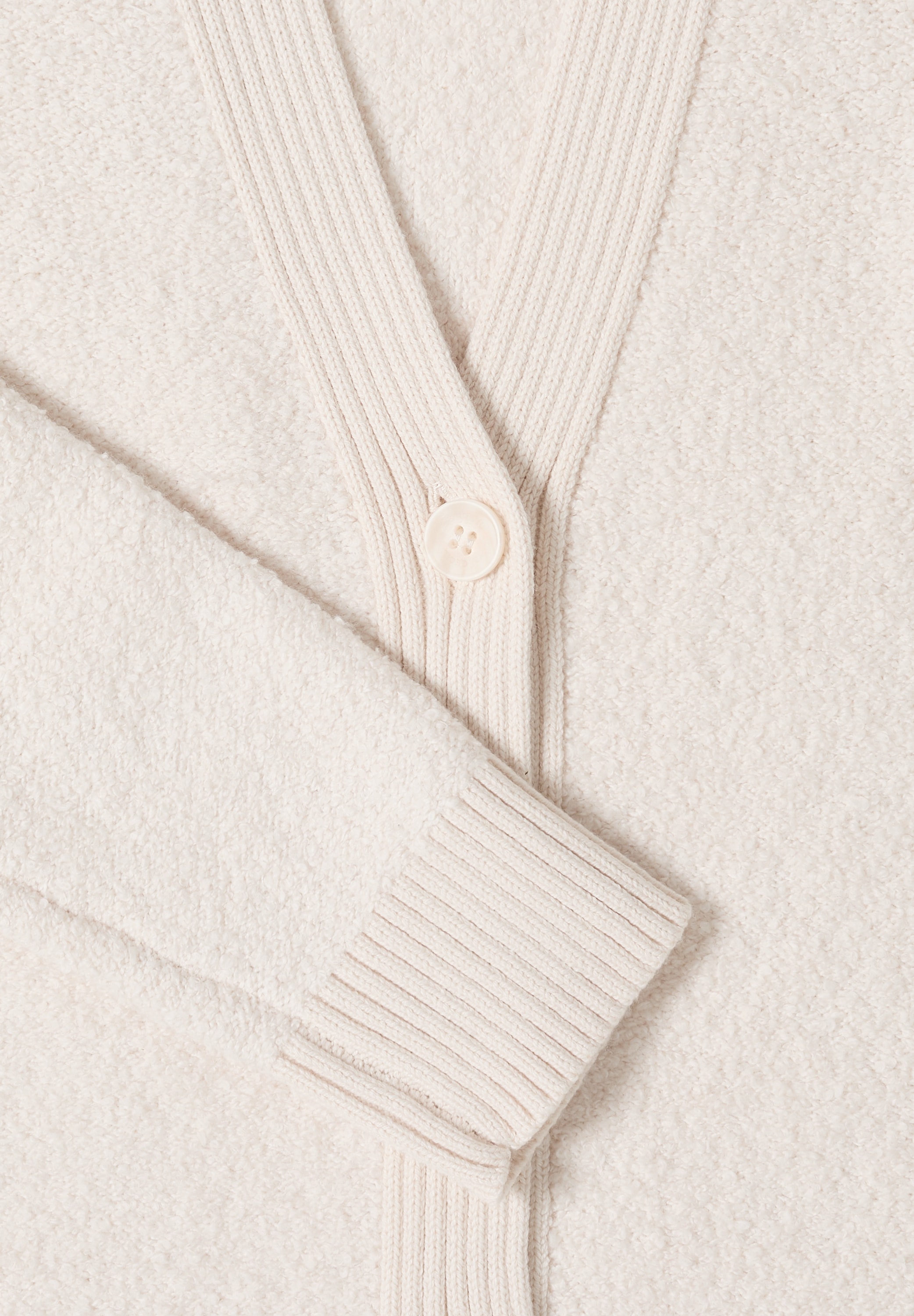 Cecil Cardigan mit Knopfleiste