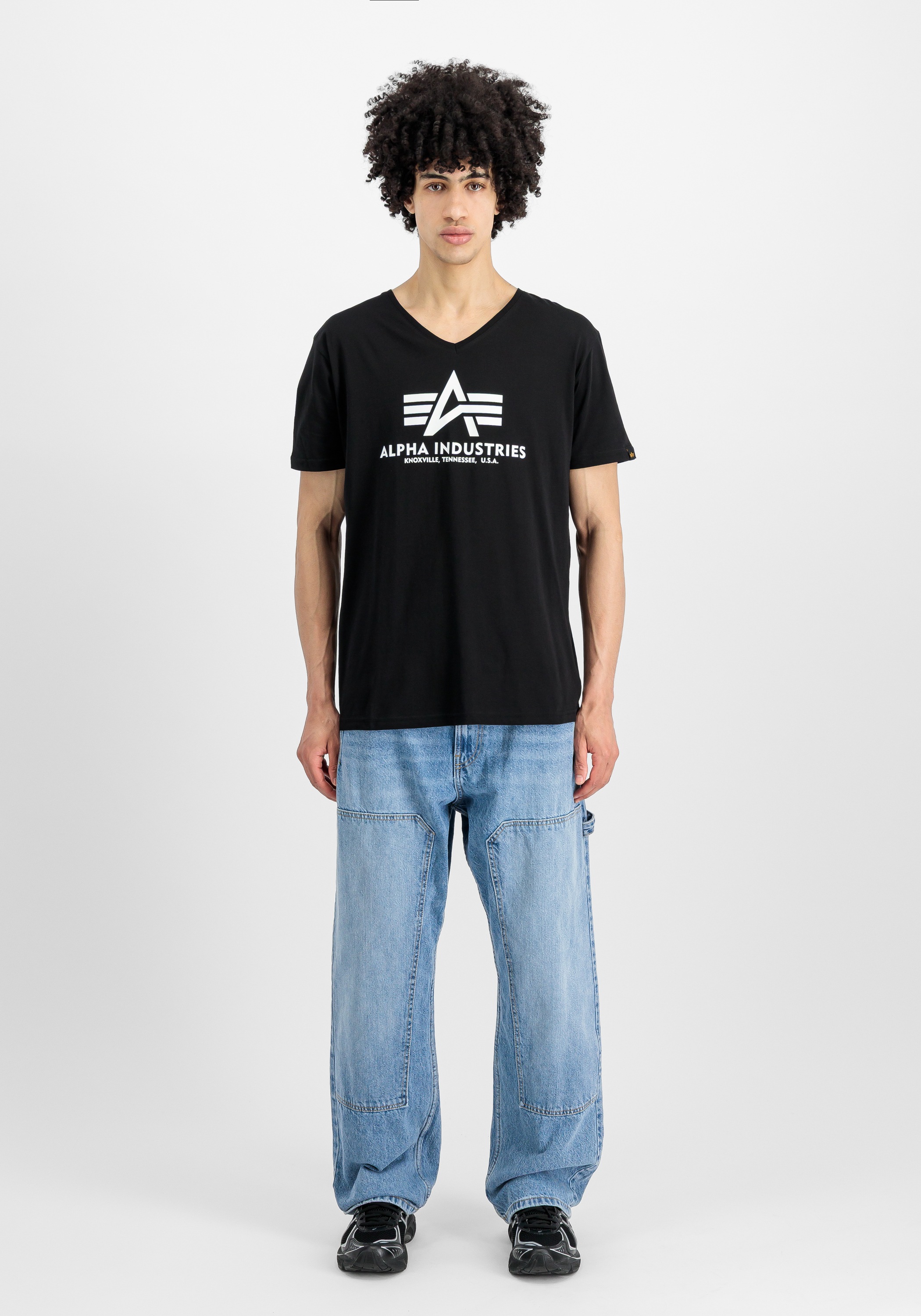 Thumbnail - Alpha Industries T-Shirt "Basic T-Shirt BL V-Neck"