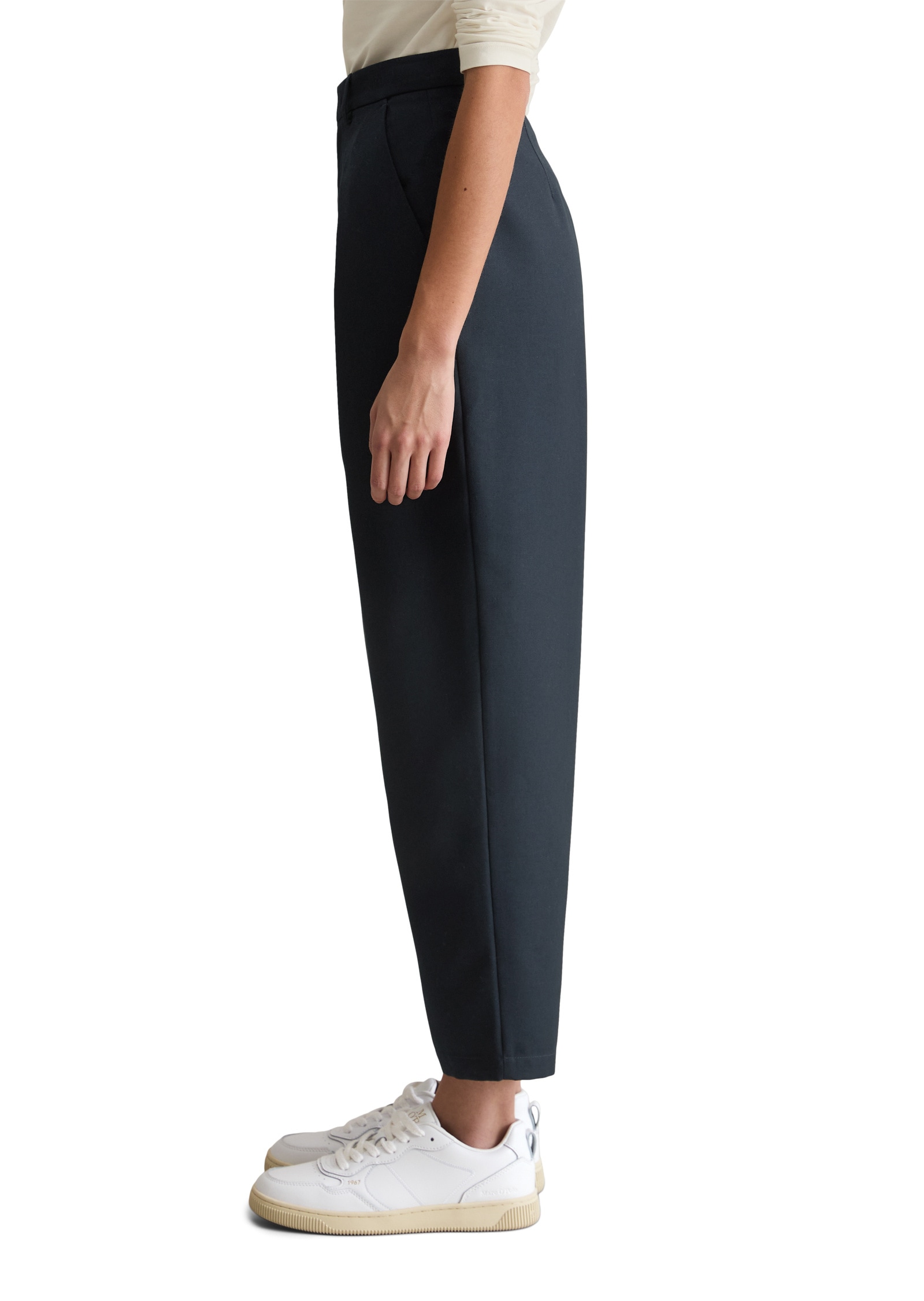 Marc O'Polo DENIM Chinohose »aus recyceltem Polyester mit Viskose«