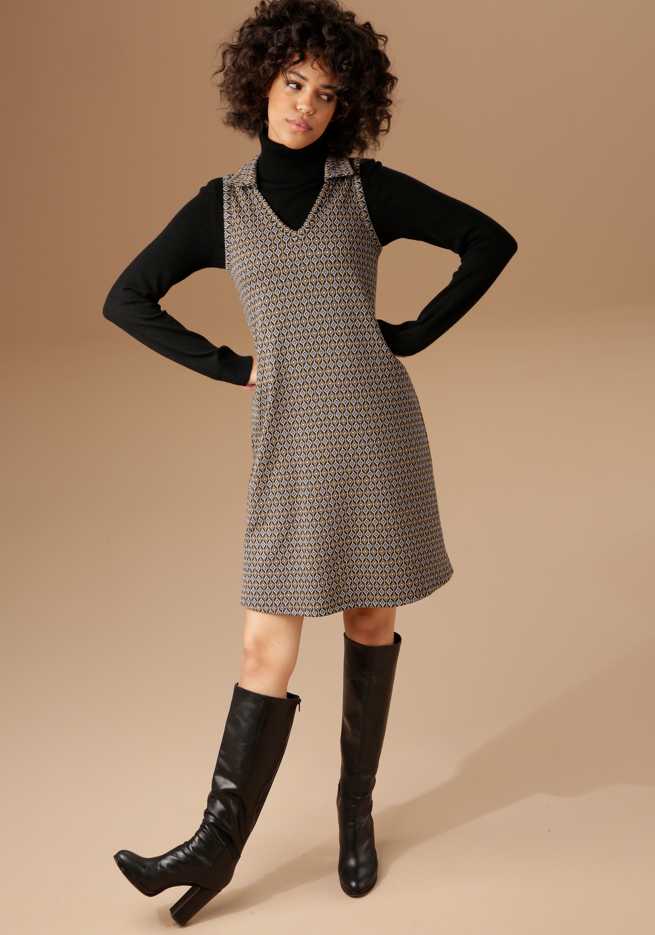 Aniston CASUAL Jerseykleid, kaufen Retro-Muster angesagtem im | BAUR