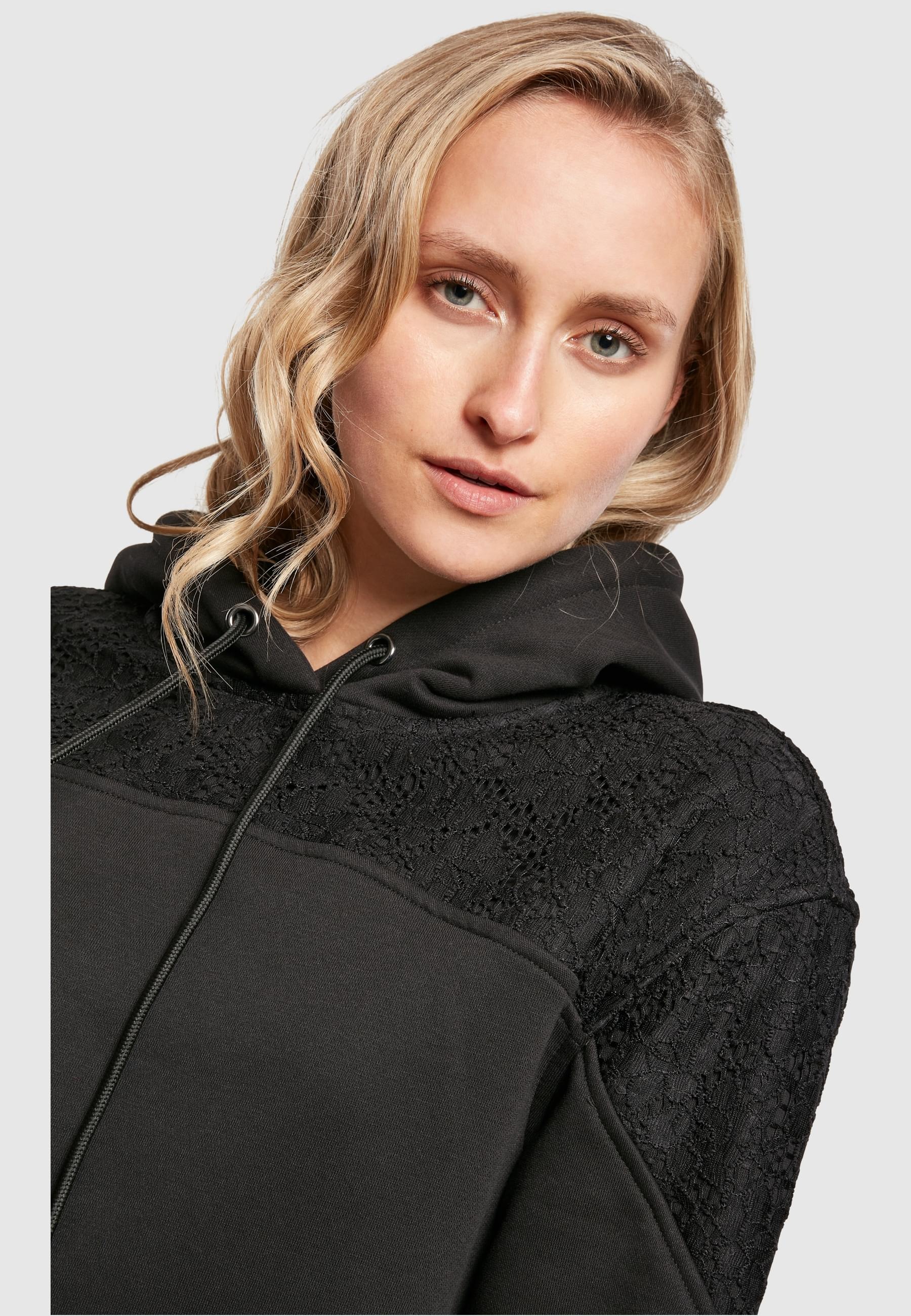 URBAN CLASSICS Kapuzenpullover »Urban Classics Damen Ladies Lace Inset Hoody«, (1 tlg.)