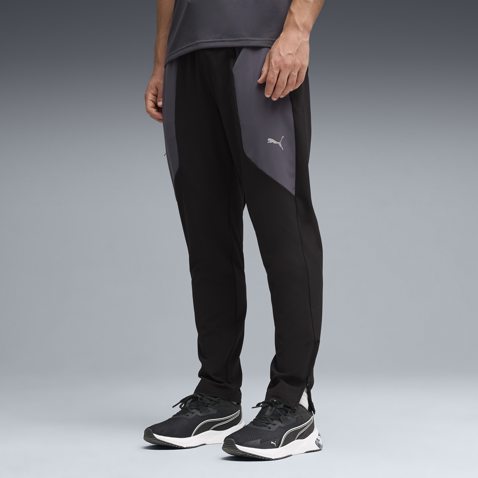 PUMA Trainingshose »FLEX STRETCH Gewebte Trainingshose Herren«