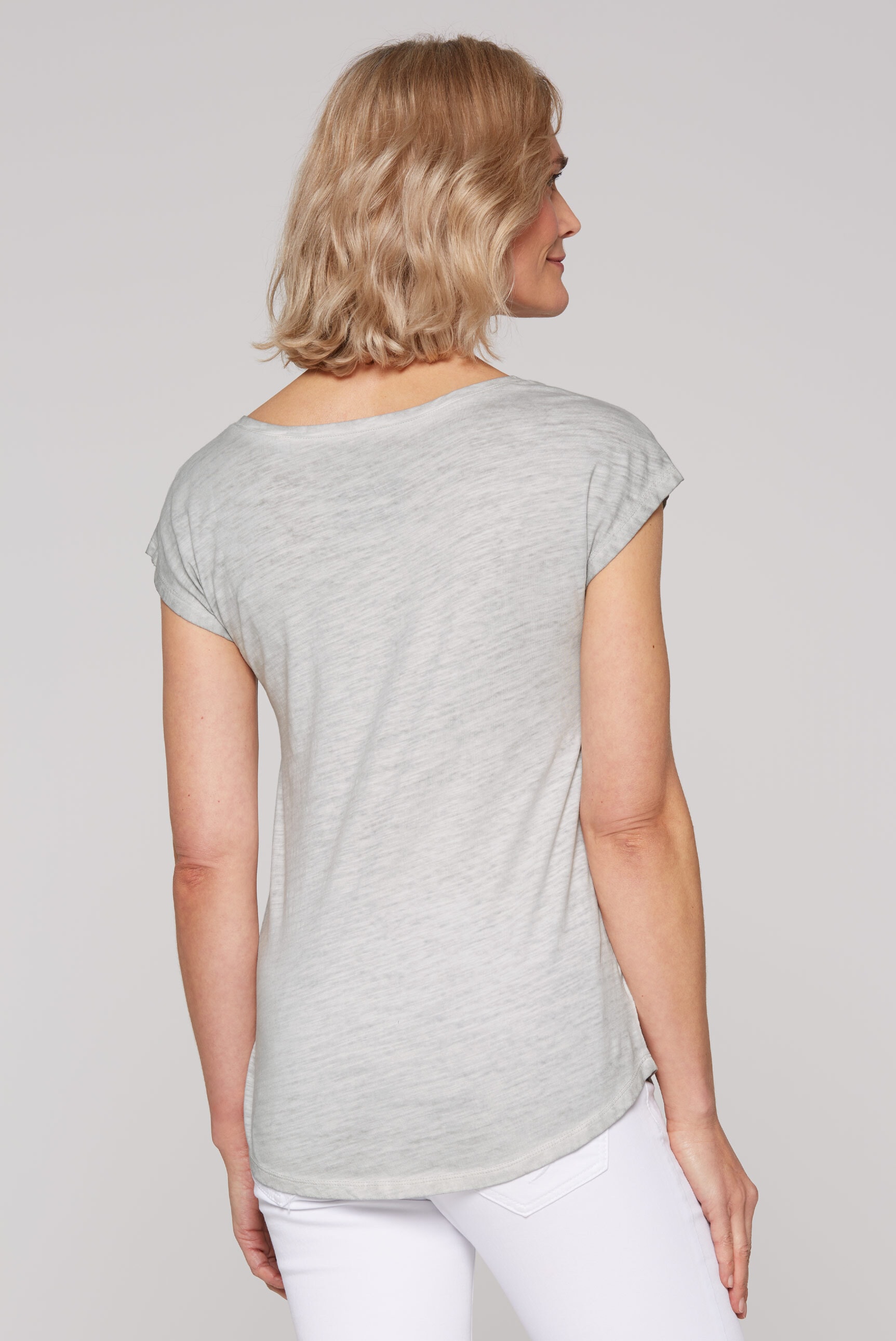 SOCCX V-Shirt, mit überschnittenen Schultern