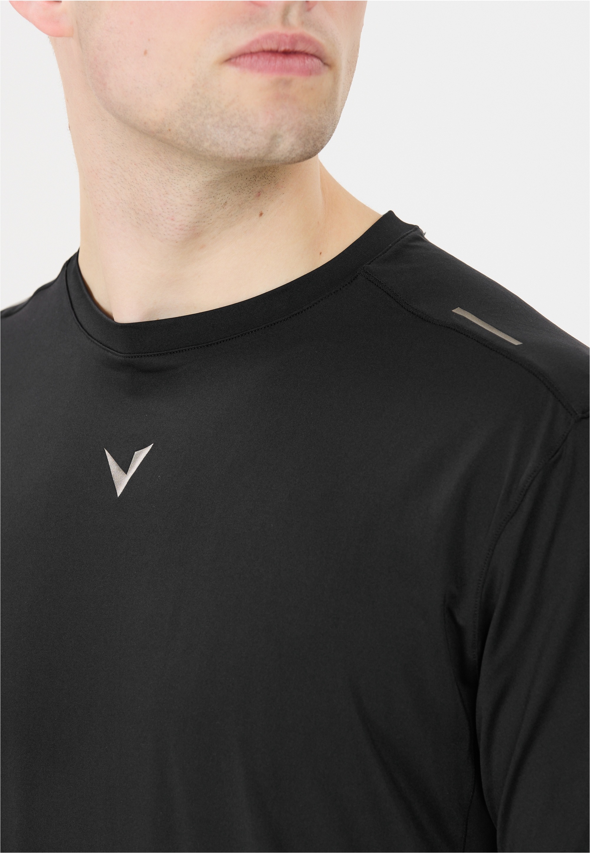 Virtus Funktionsshirt »Walton« mit praktischer Quick-Dry-Funktion