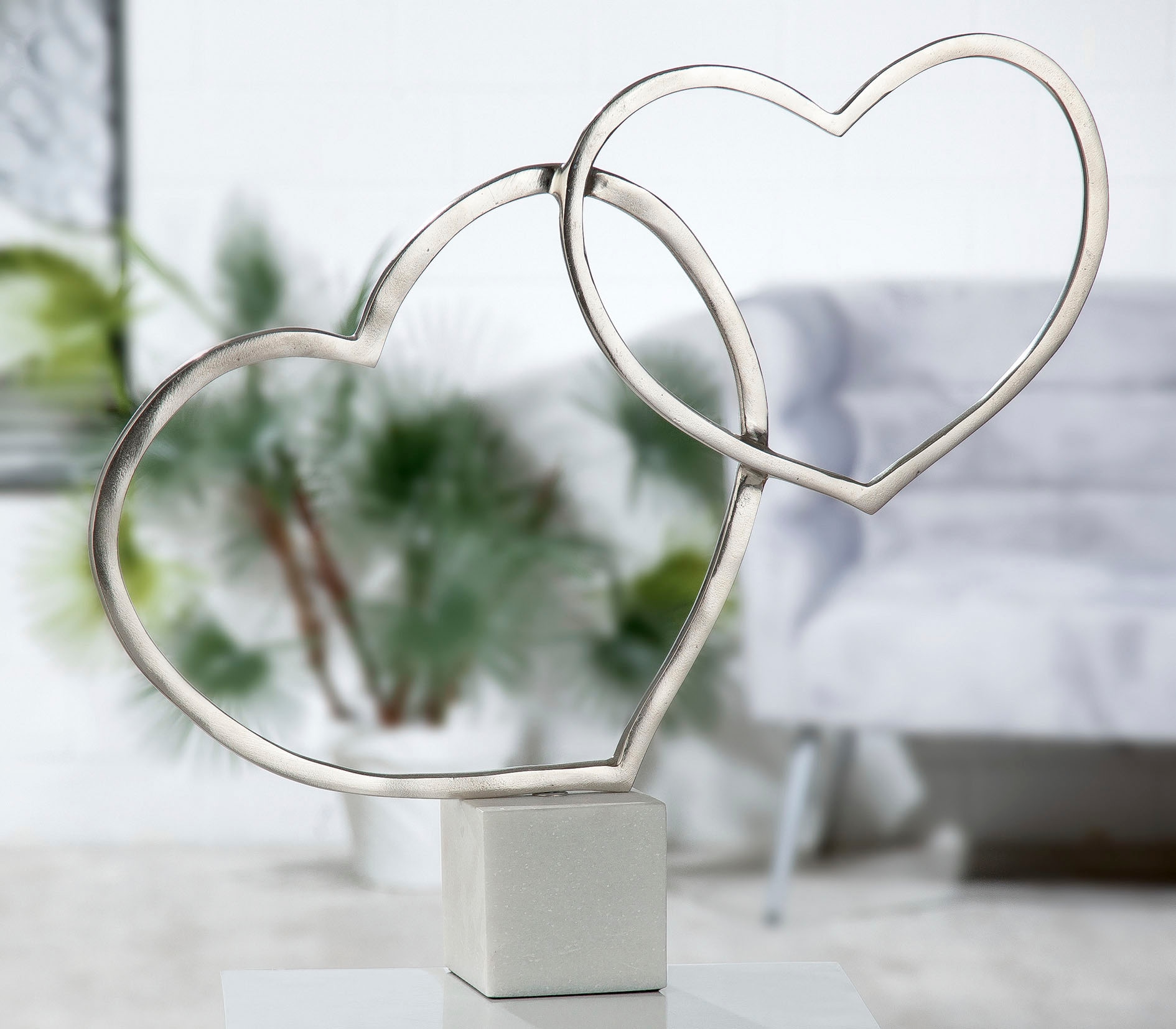 GILDE Dekofigur »Herzensangelegenheit, silber«, Dekoobjekt, aus Metall, Höhe 47,5 cm, 2 Herzen, Wohnzimmer