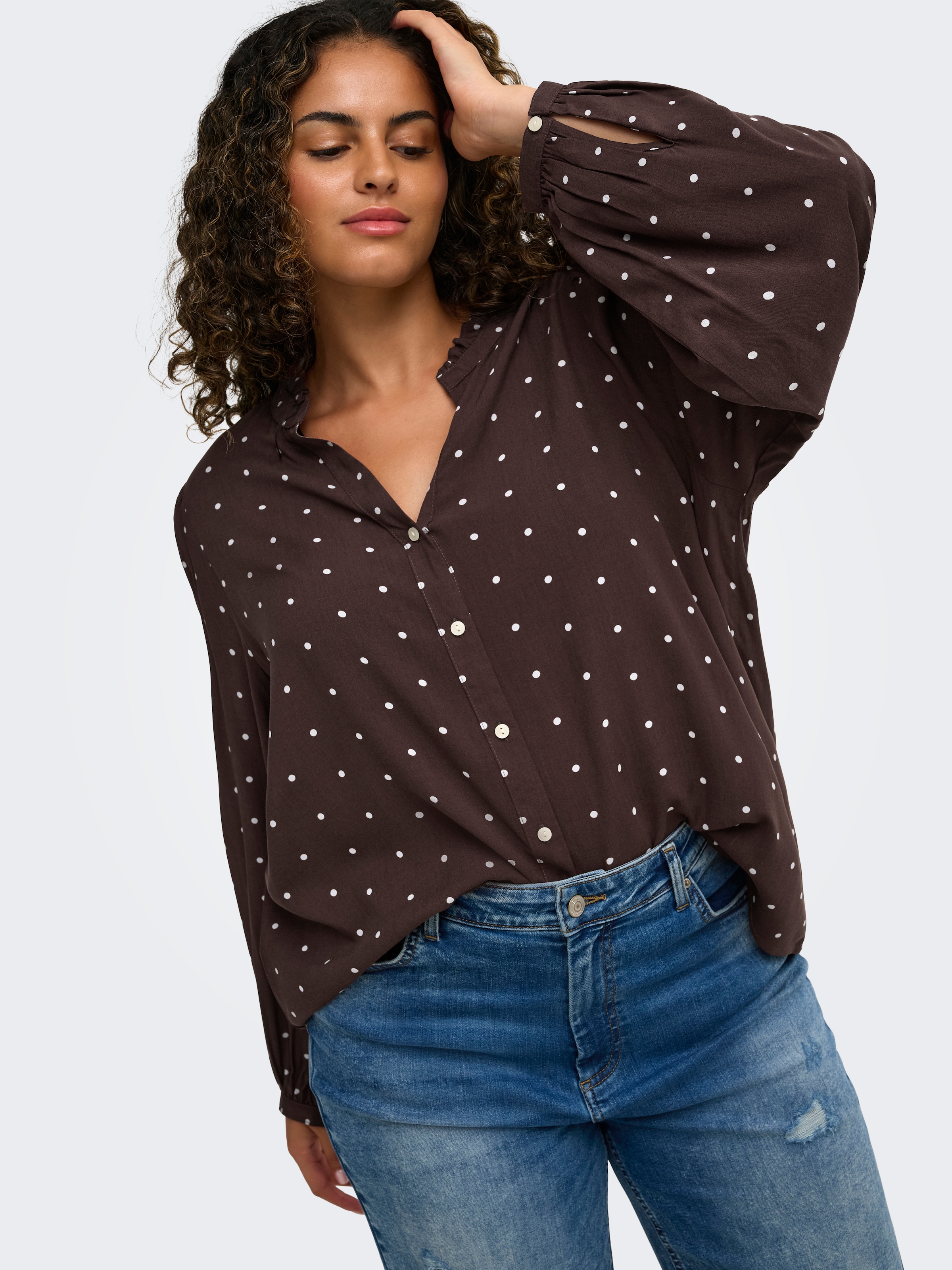 ONLY CARMAKOMA Druckbluse "CARRAYA L/S SHIRT WVN NOOS" Viskose, regular fit