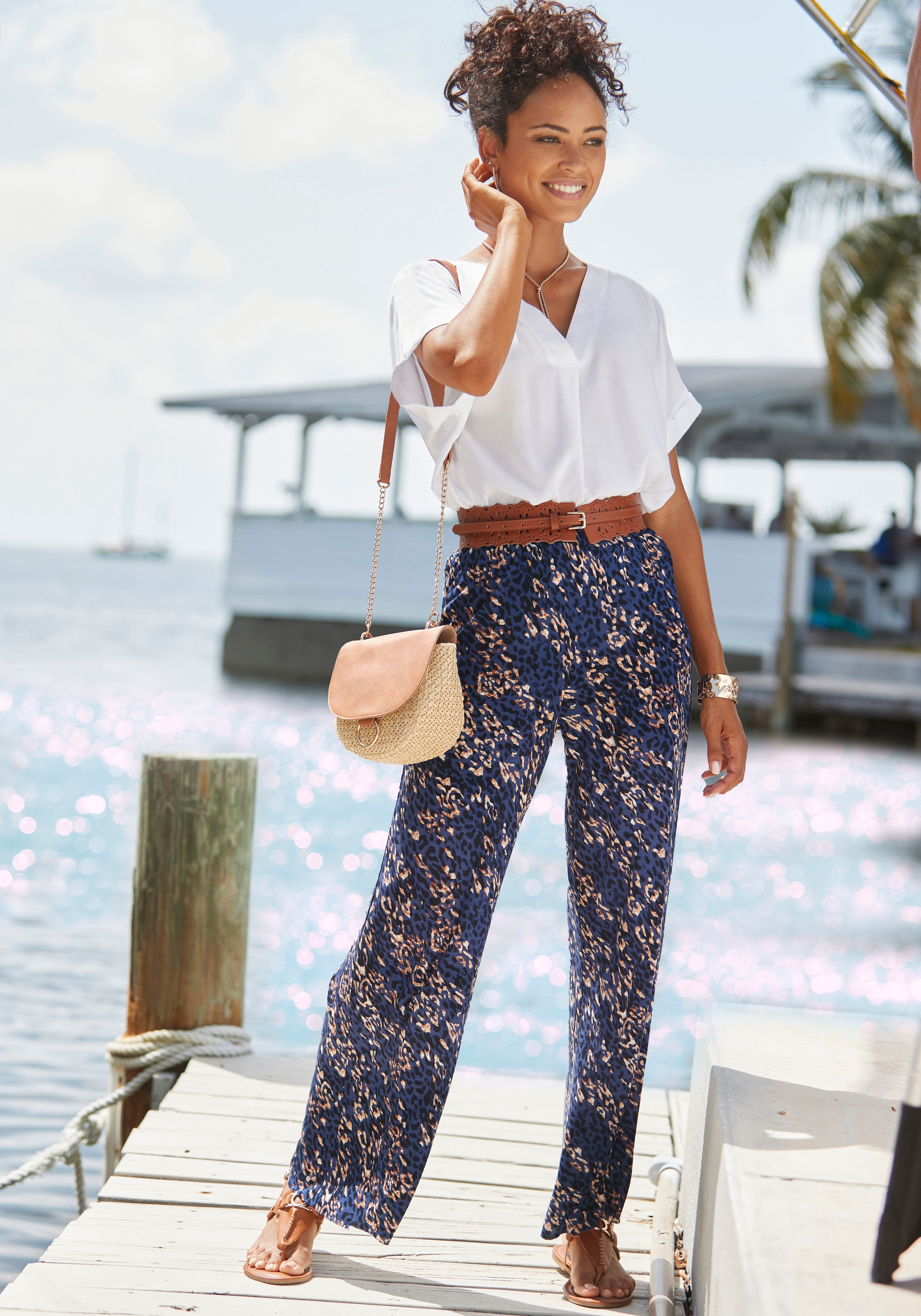 Vivance Jerseyhose, mit Alloverdruck, bequeme Sommerhose in weiter Form, Strandhose