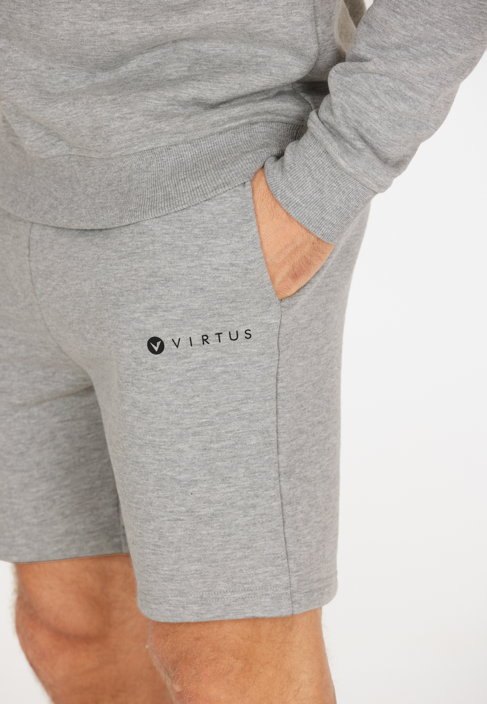 Virtus Shorts »Marten«, mit Baumwolle und recyceltem Polyester für Komfort