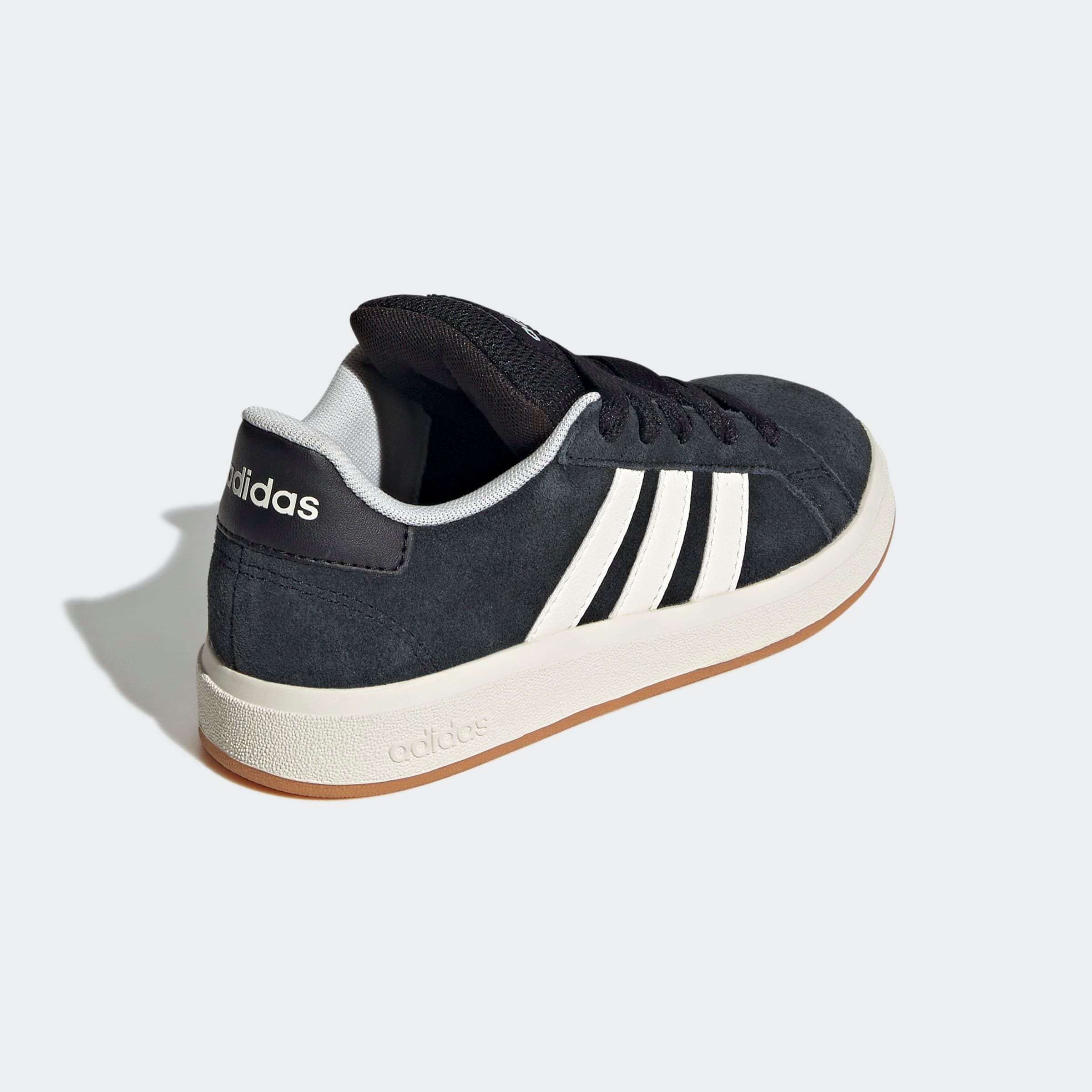 adidas Sportswear Sneaker »GRAND COURT 00S KIDS«, Design auf den Spuren des adidas Superstar