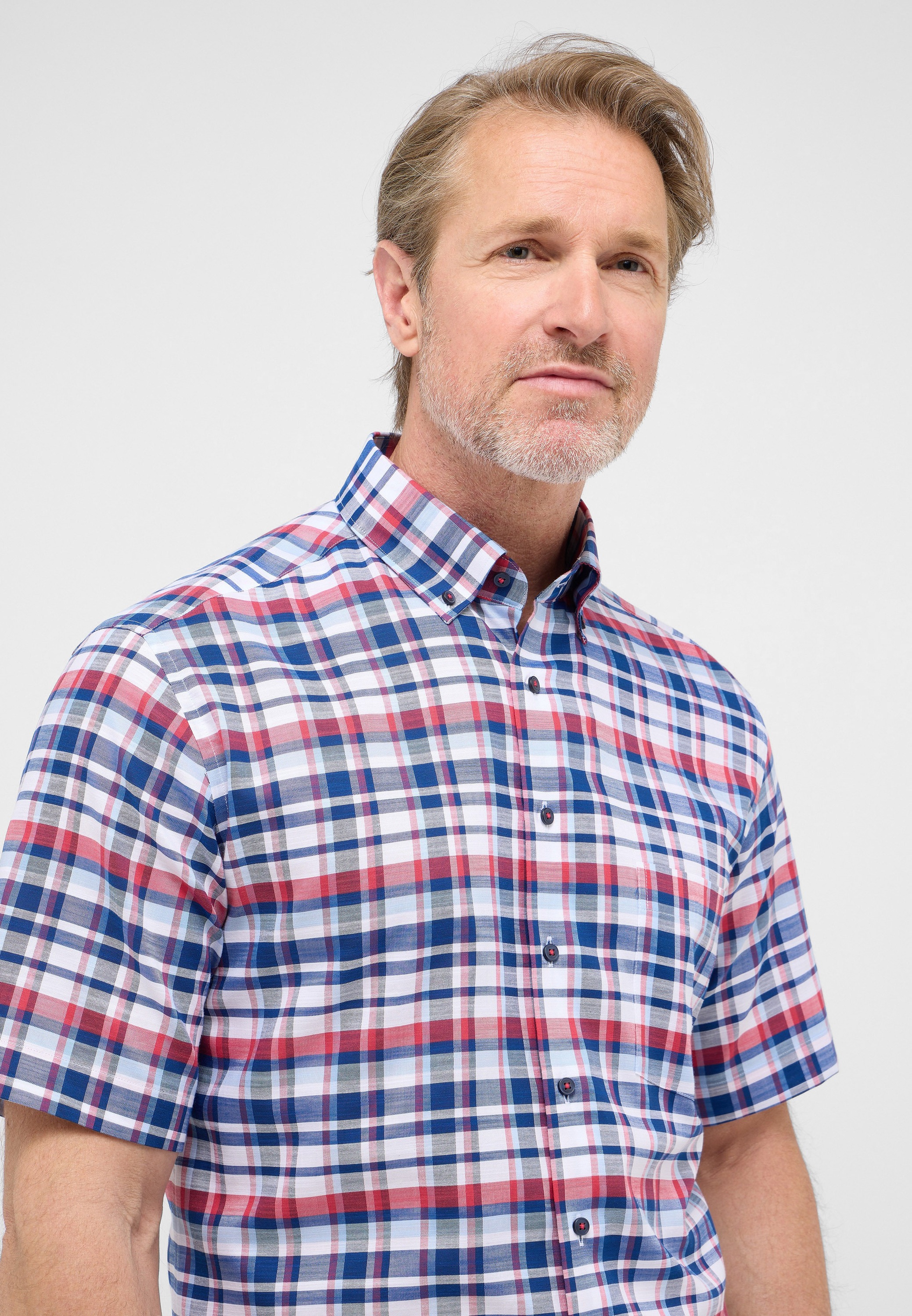 Thumbnail - Eterna Kurzarmhemd "MODERN FIT" EASY IRON (bügelleicht)