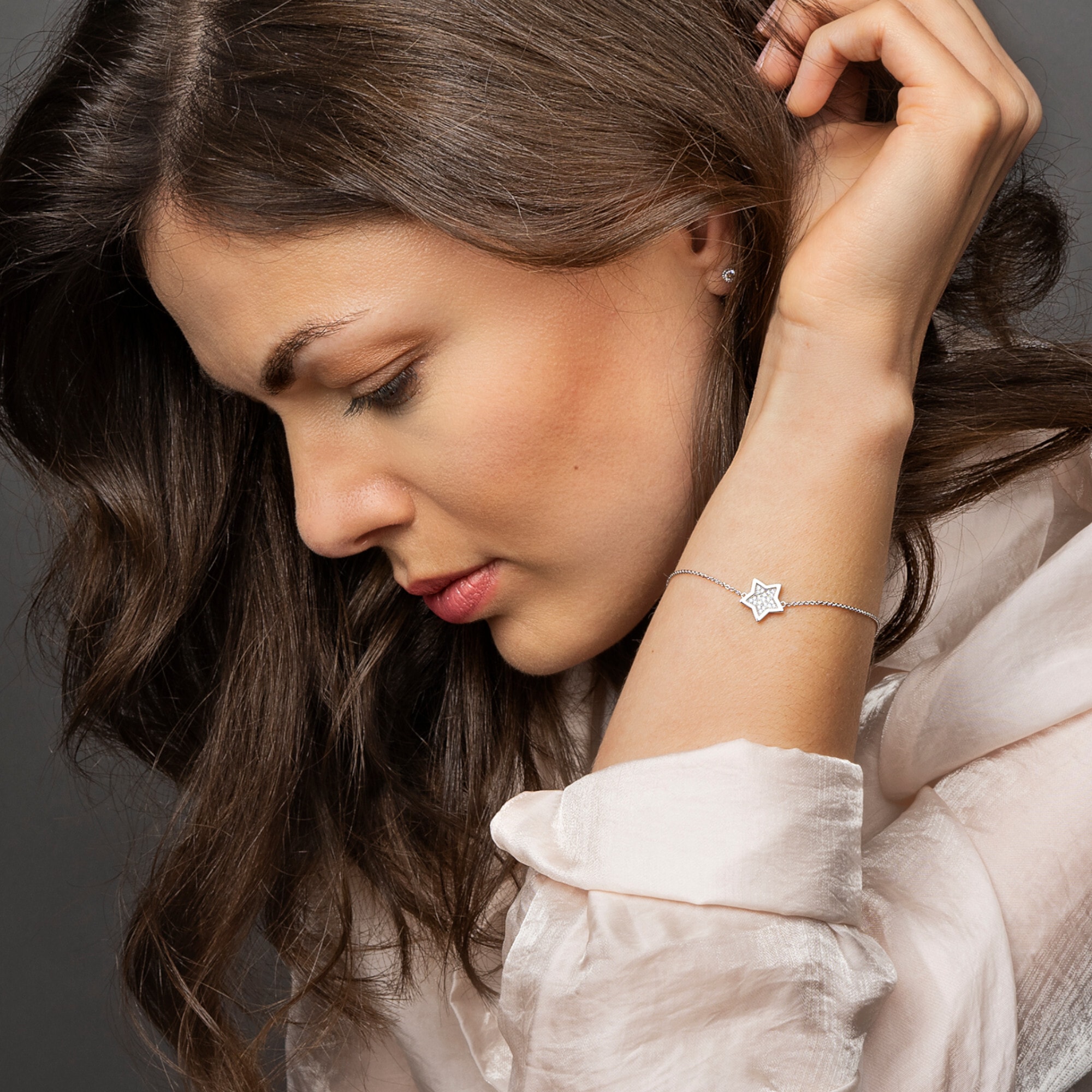 ONE ELEMENT Silberarmband »Zirkonia Kreis Armband aus 925 Silber 18 cm«, stilvoll & feminin – für die besonderen Augenblicke